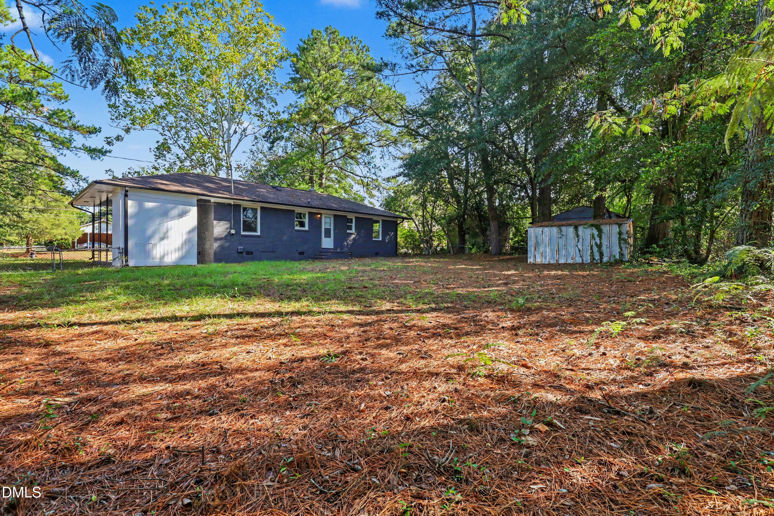 main property photo 22