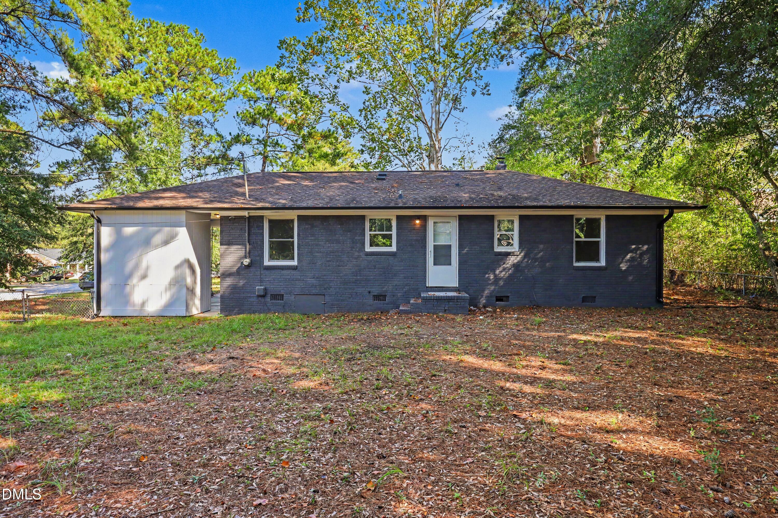 main property photo 23