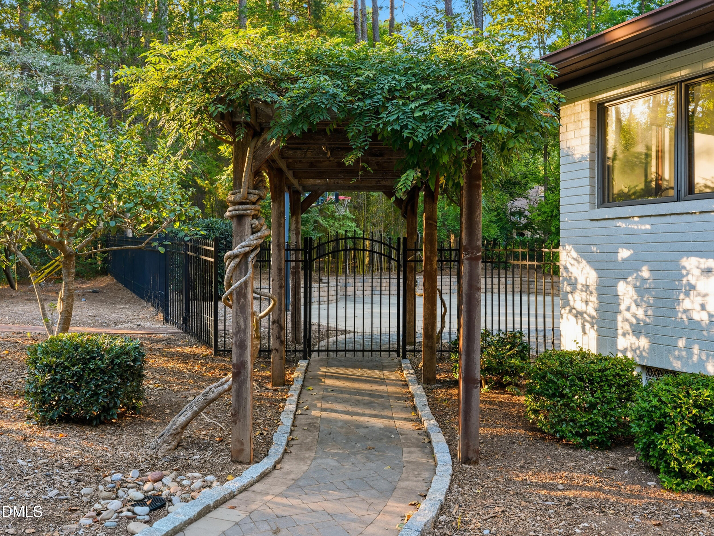 main property photo 47