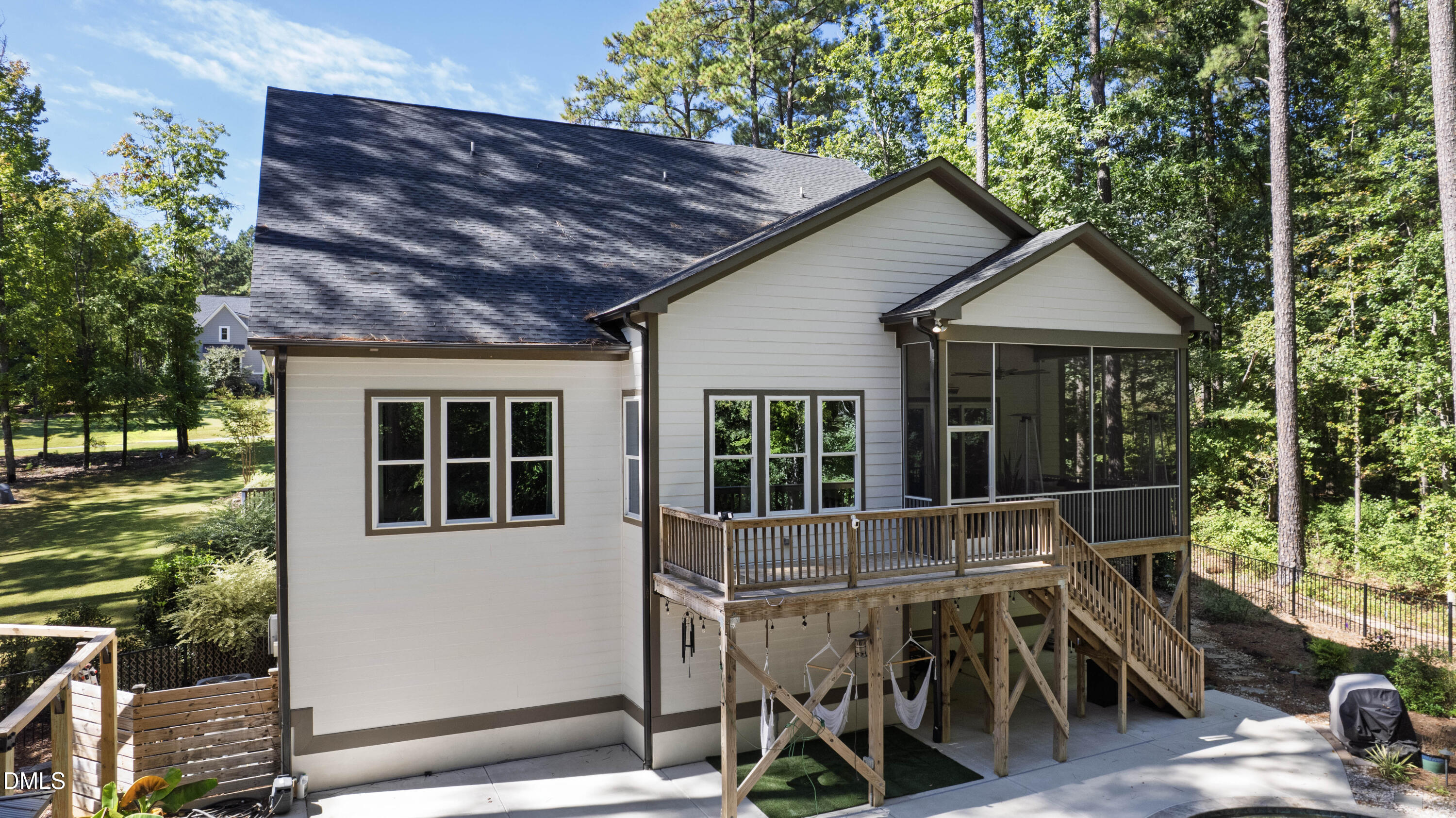 main property photo 67