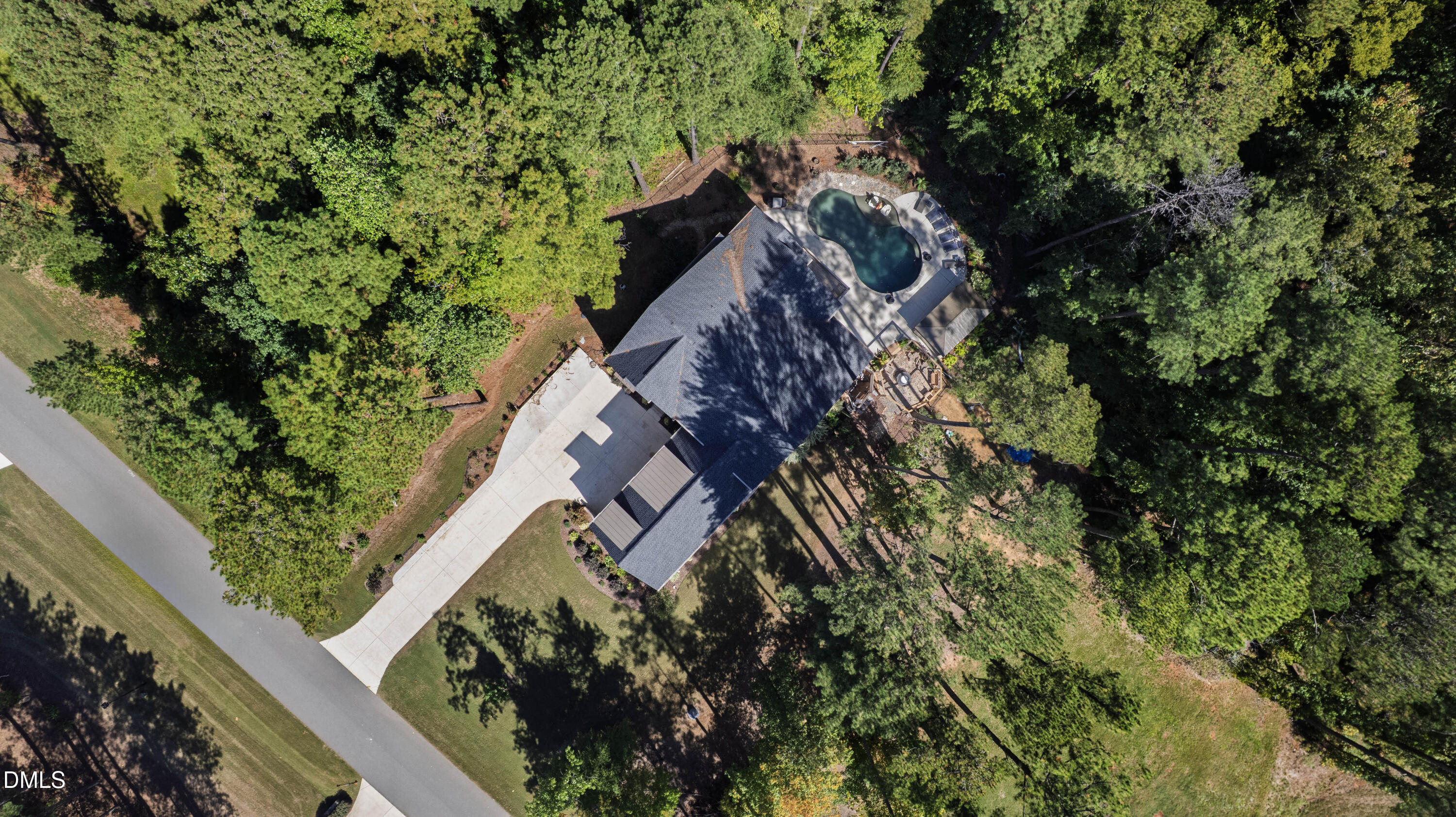 main property photo 74