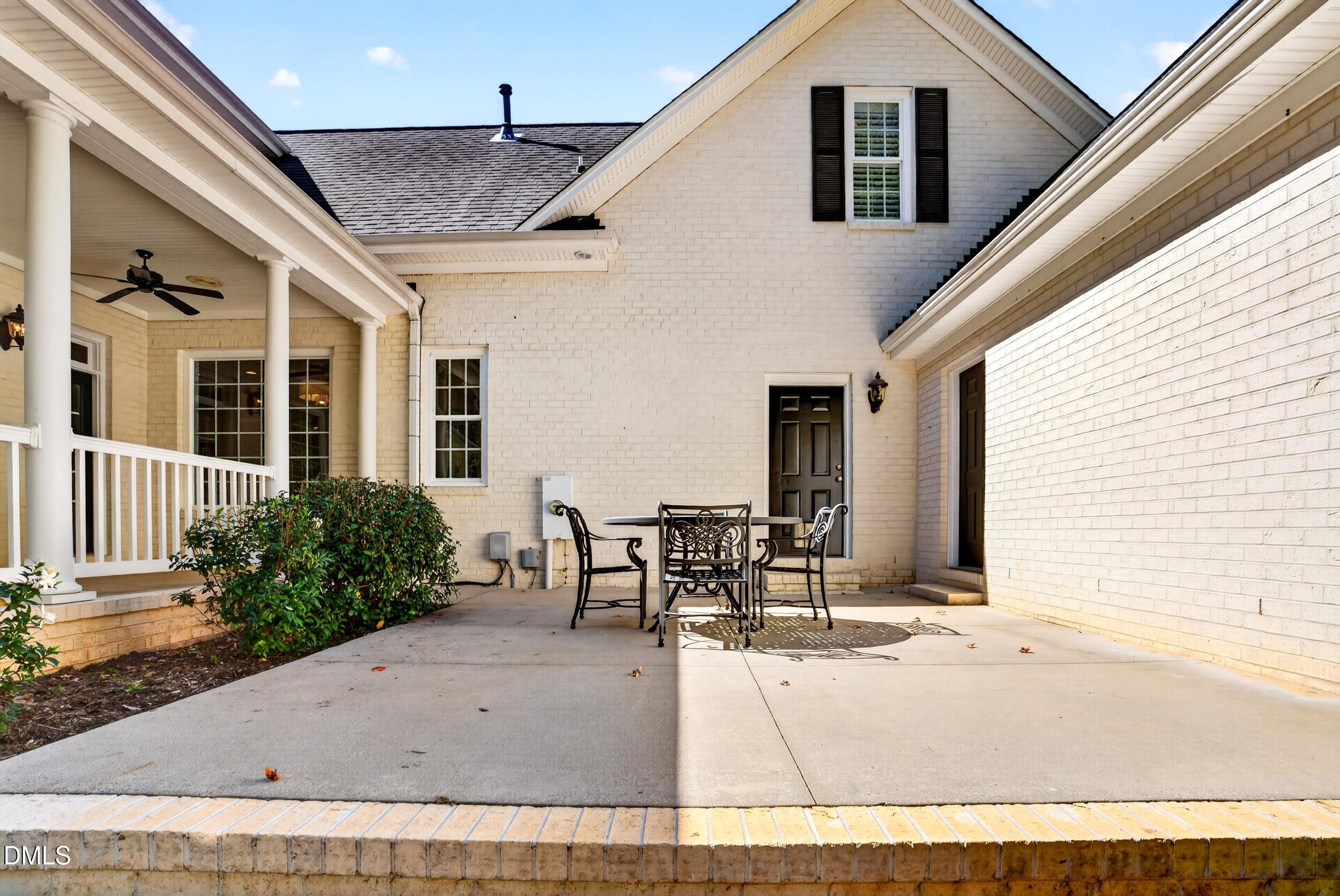 main property photo 79