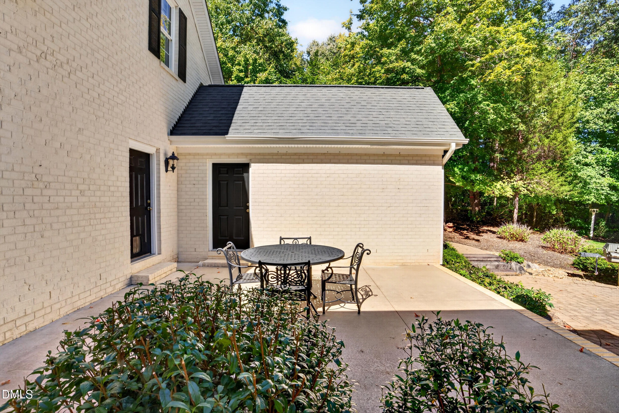 main property photo 81