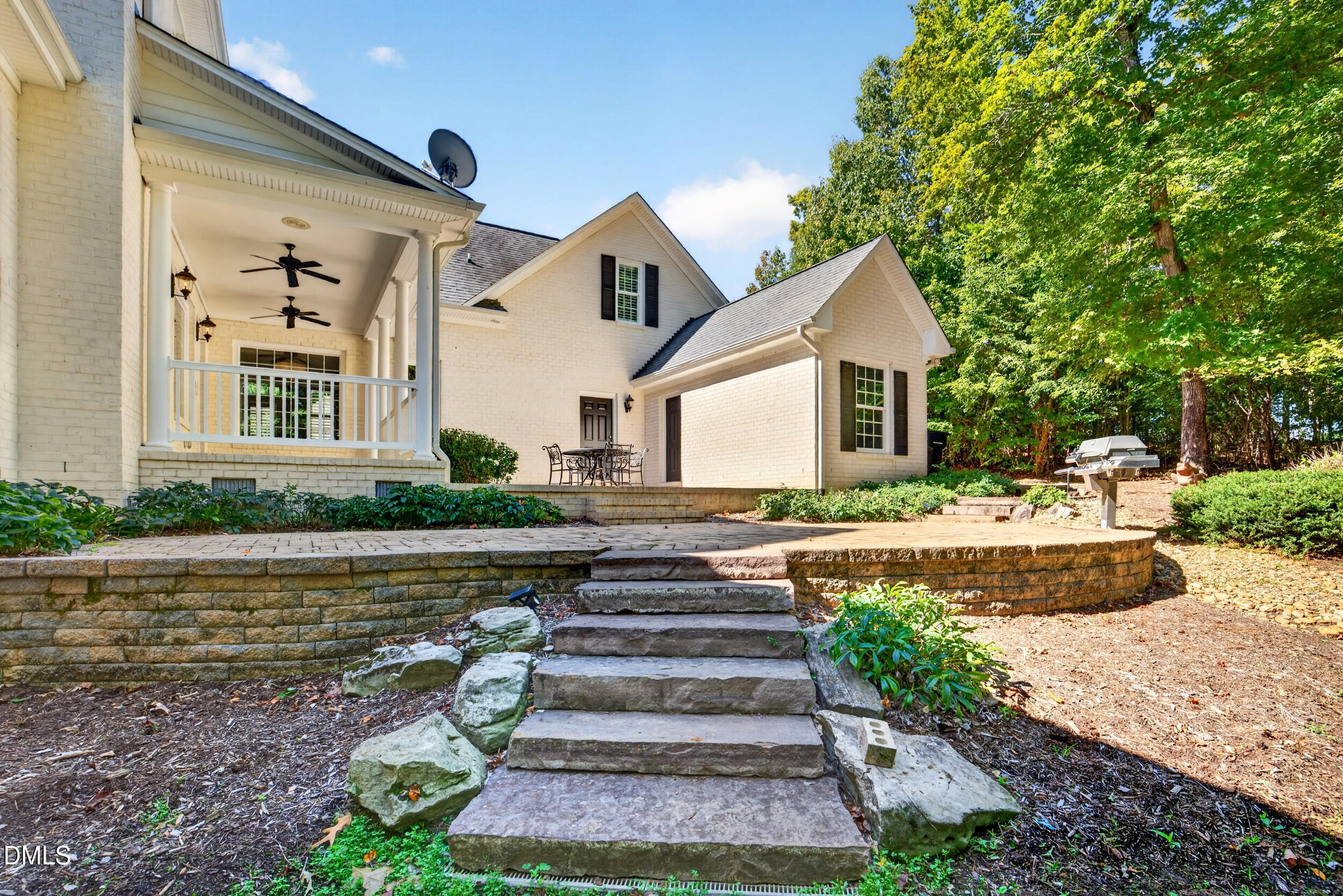 main property photo 86