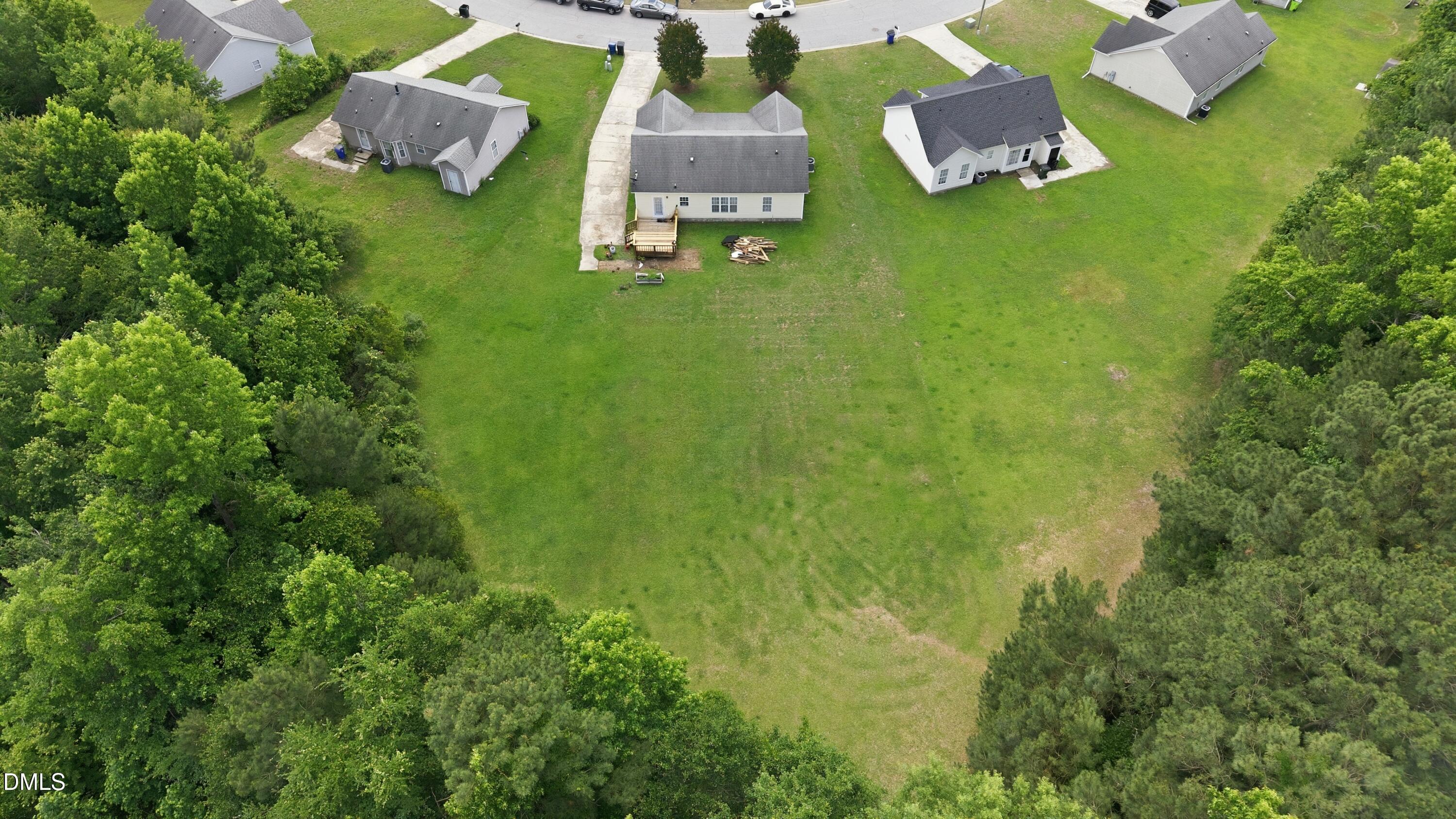 main property photo 32
