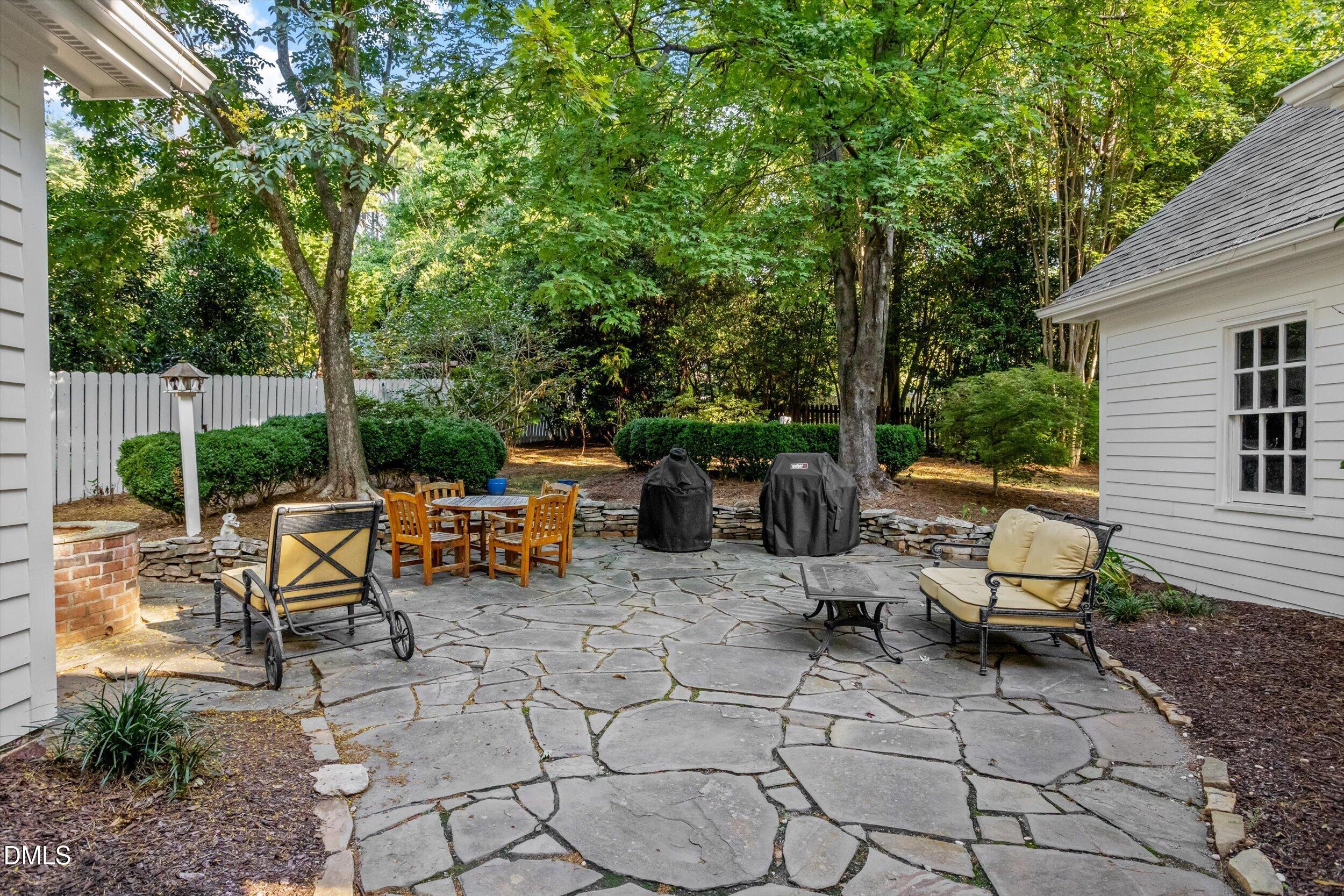 main property photo 40