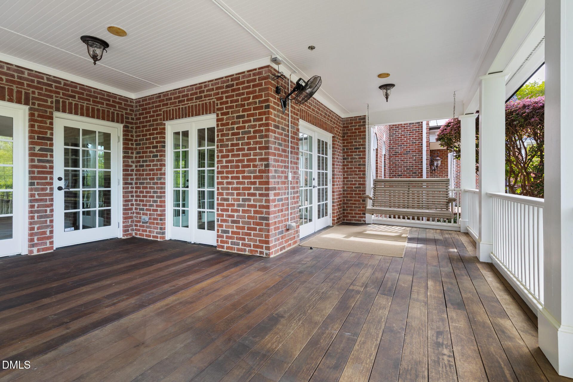 main property photo 50