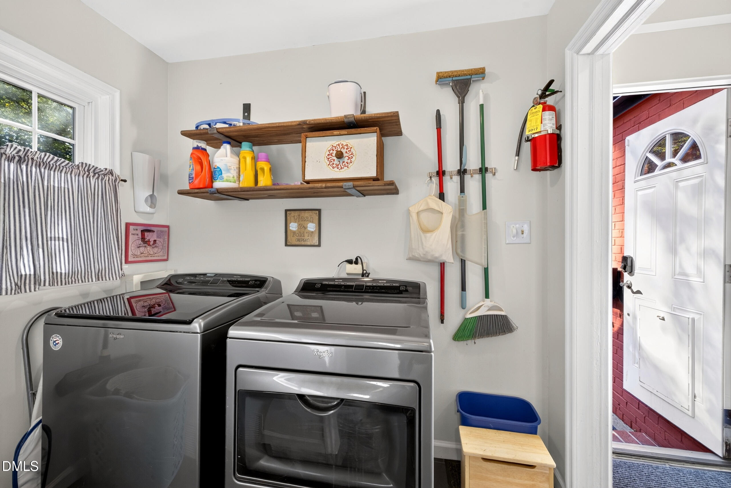 main property photo 19