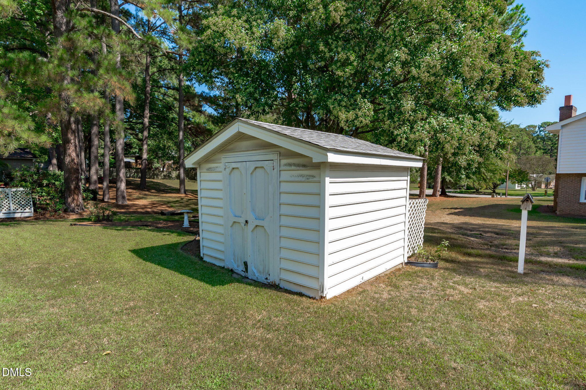 main property photo 39