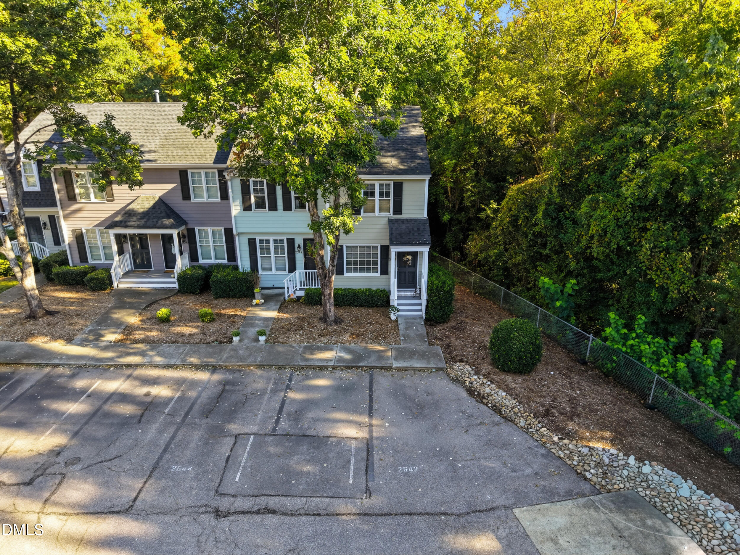 main property photo 27