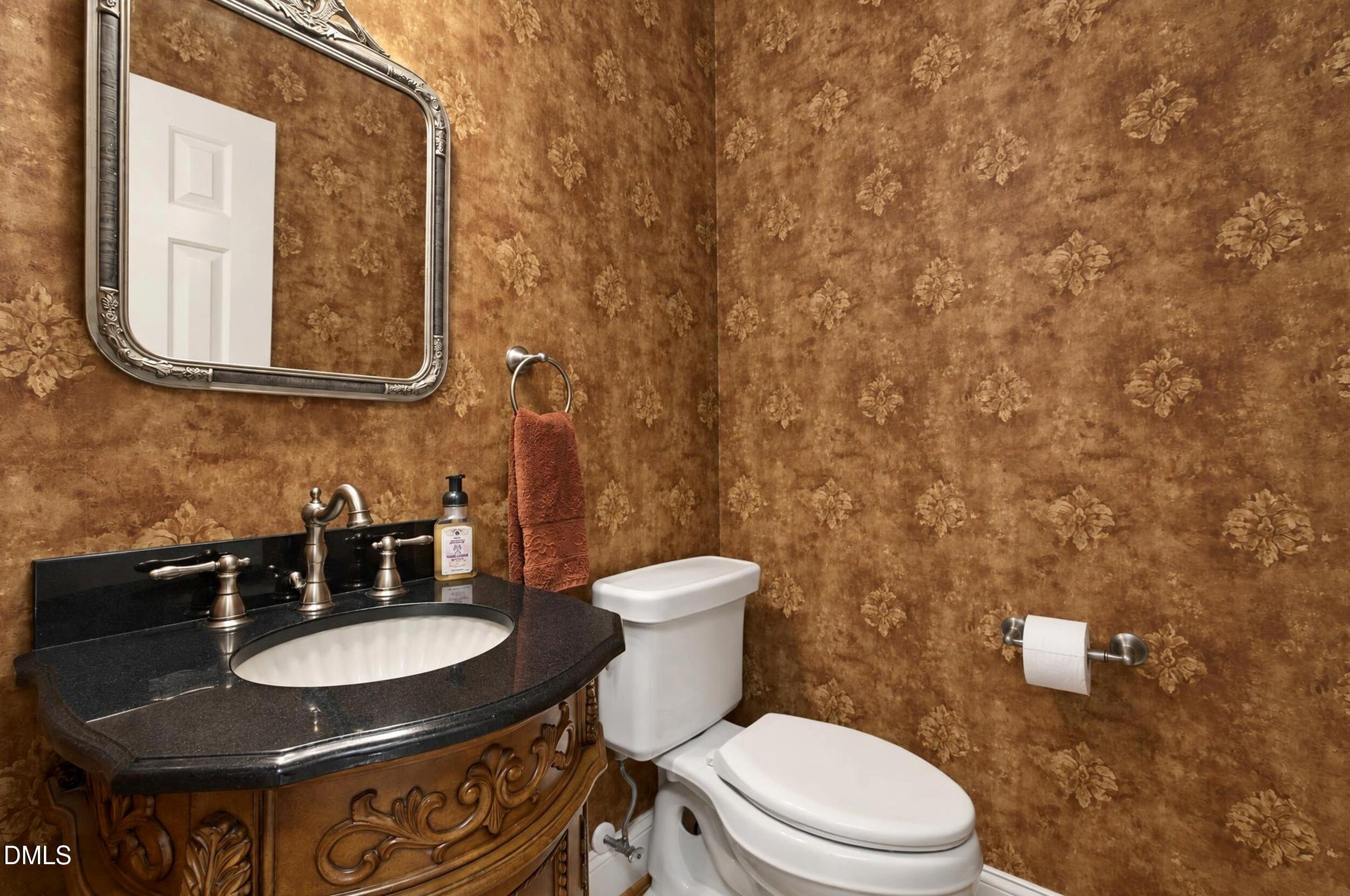 main property photo 23