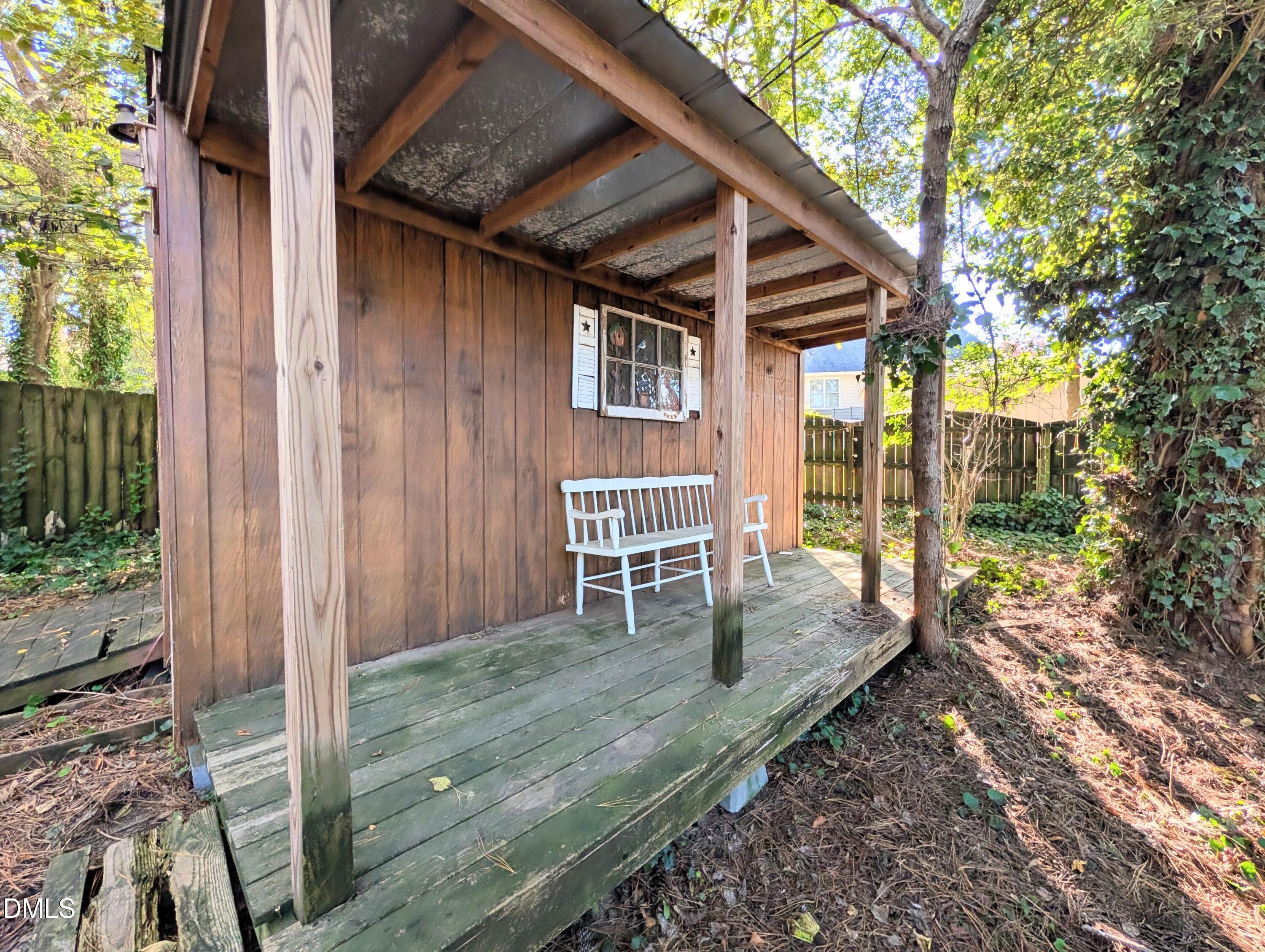 main property photo 35