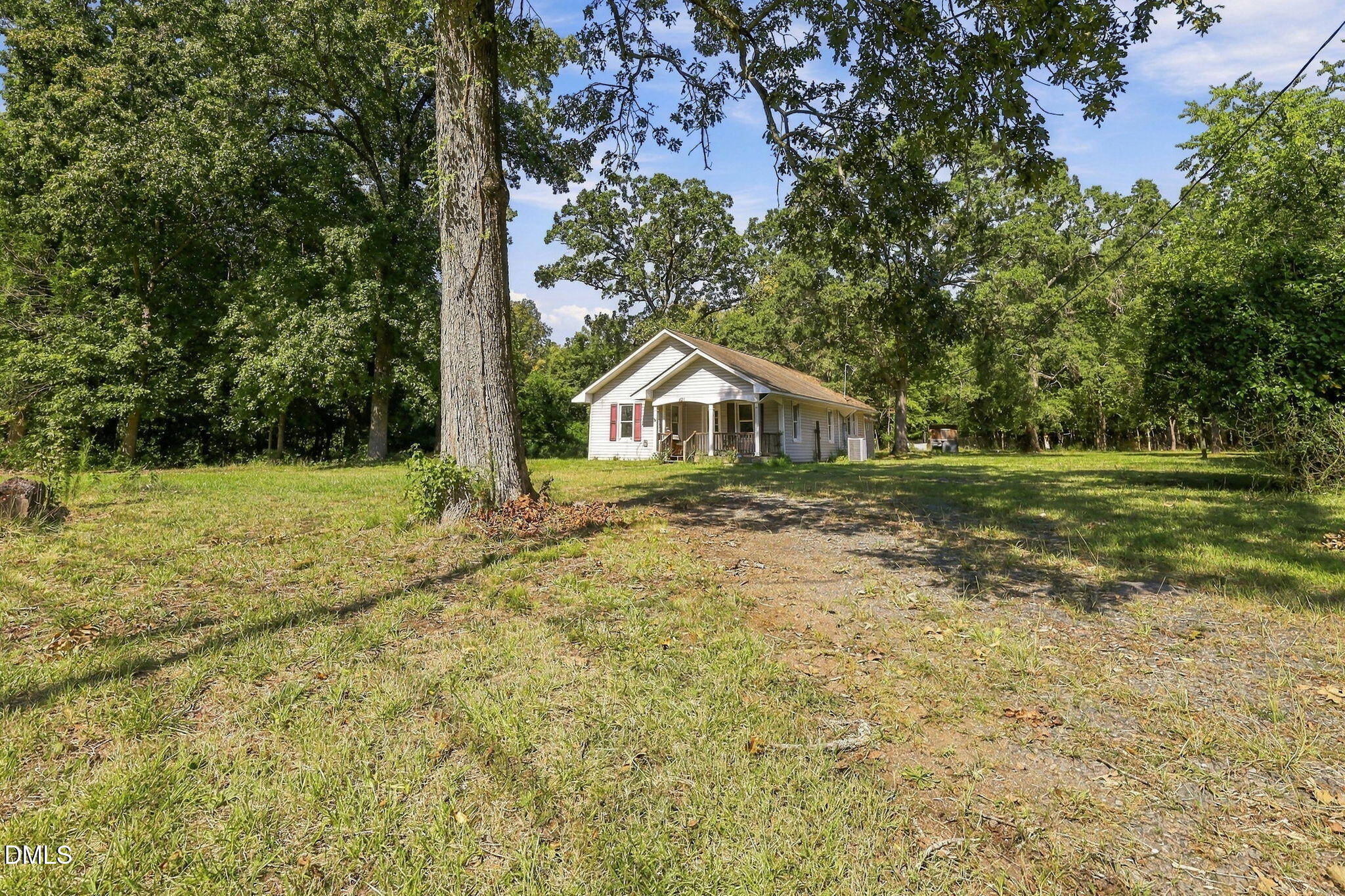 main property photo 9