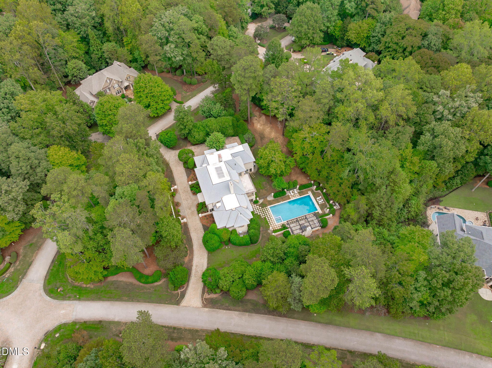 main property photo 78