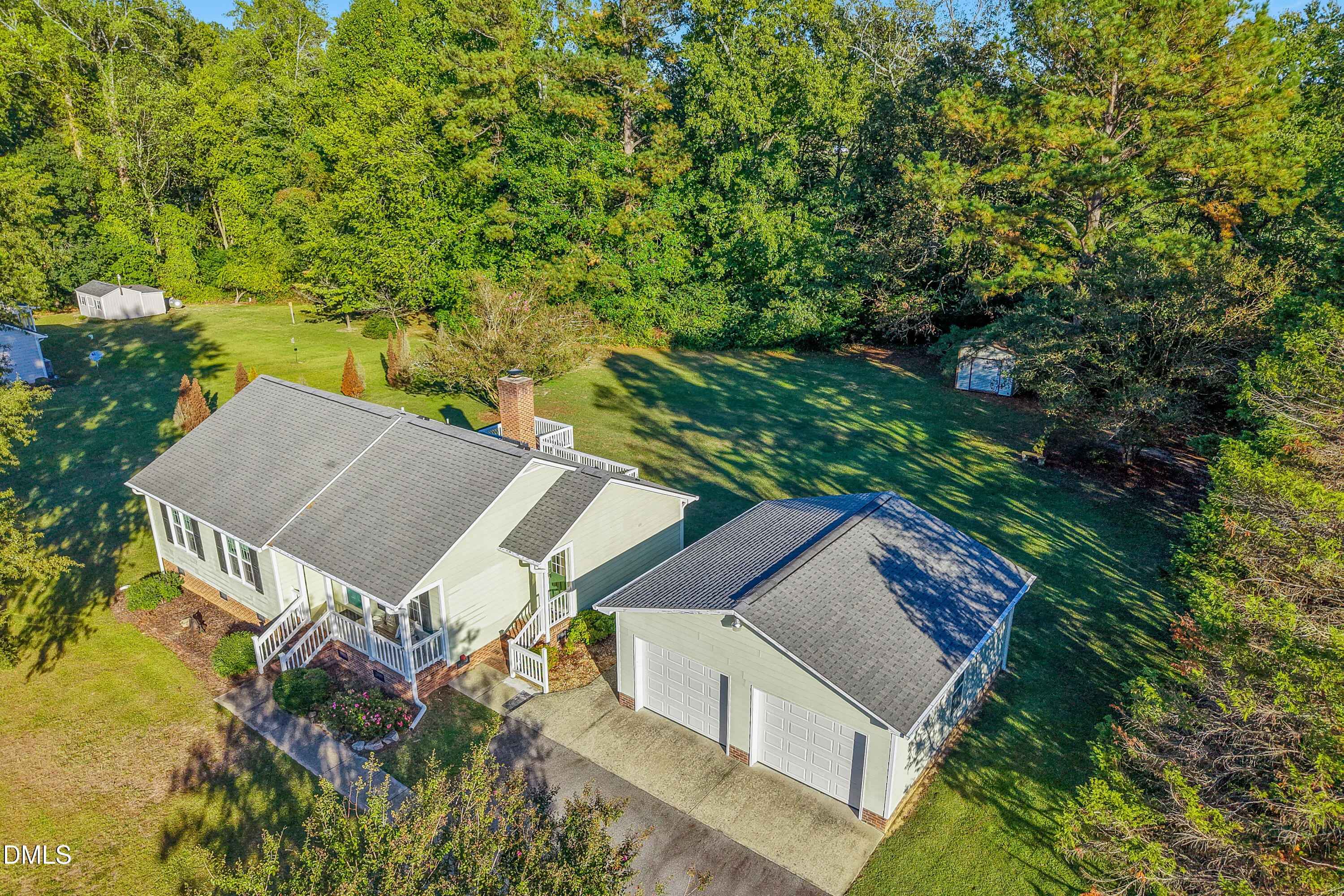 main property photo 41