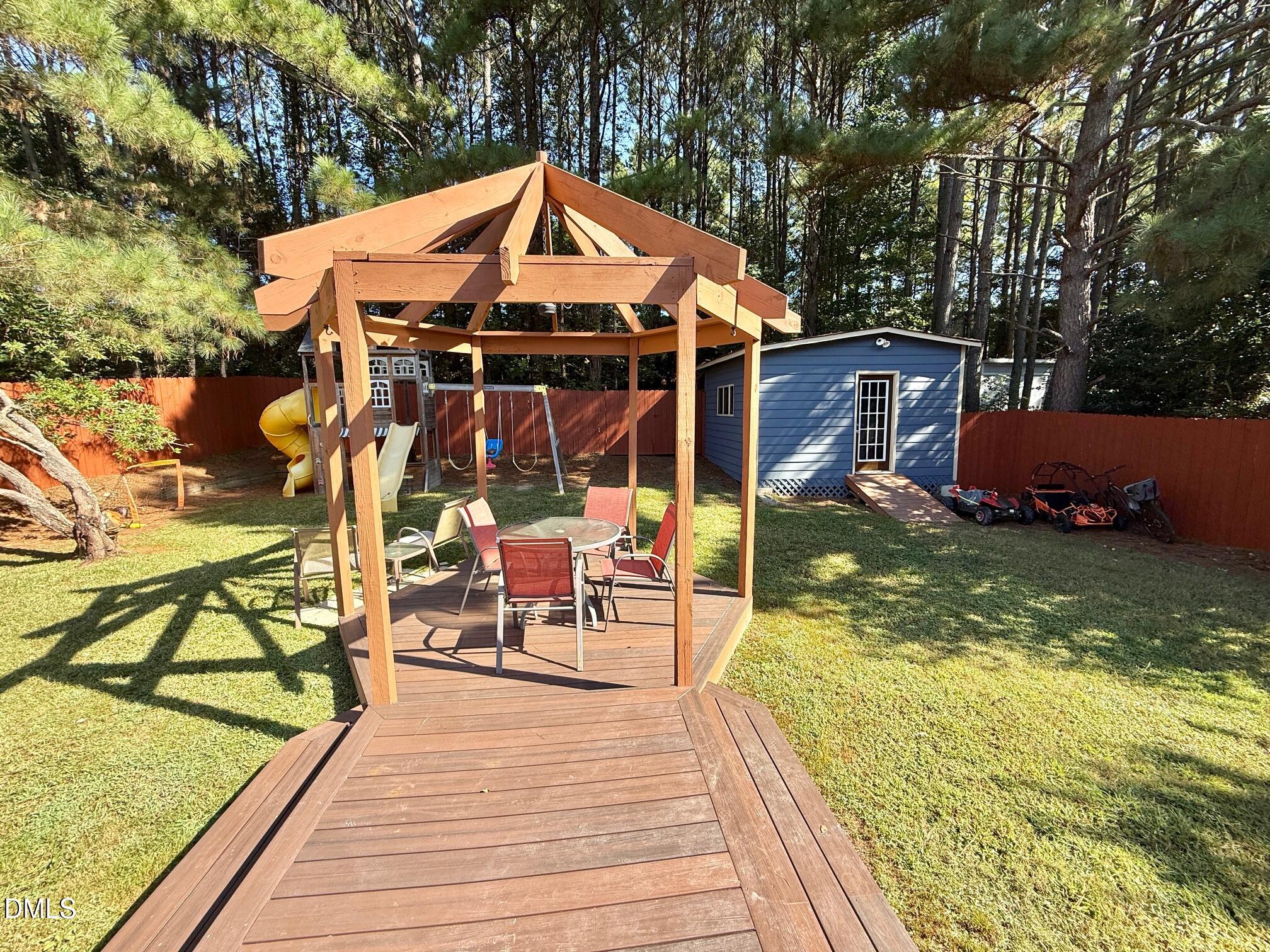 main property photo 5