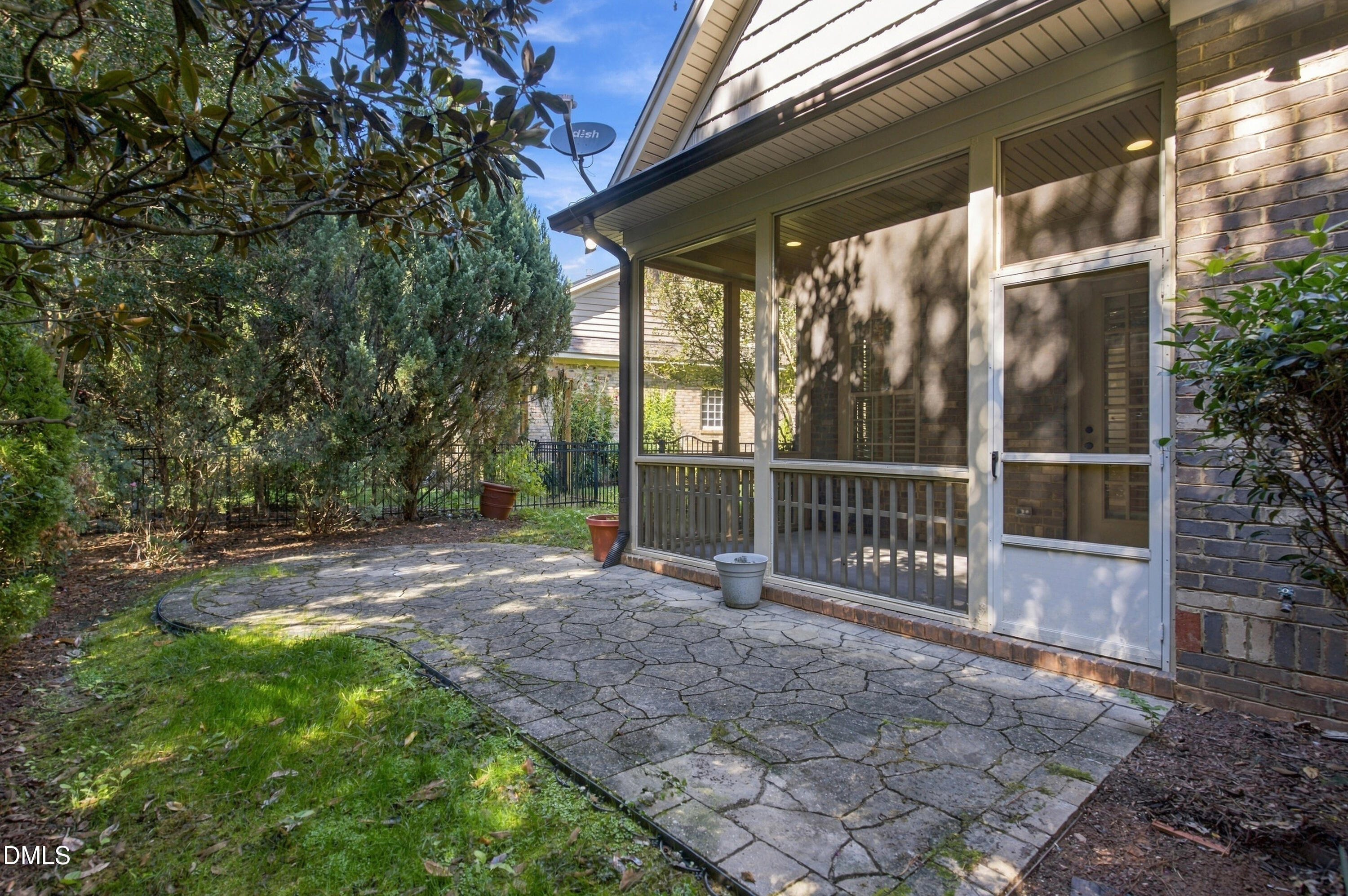 main property photo 46