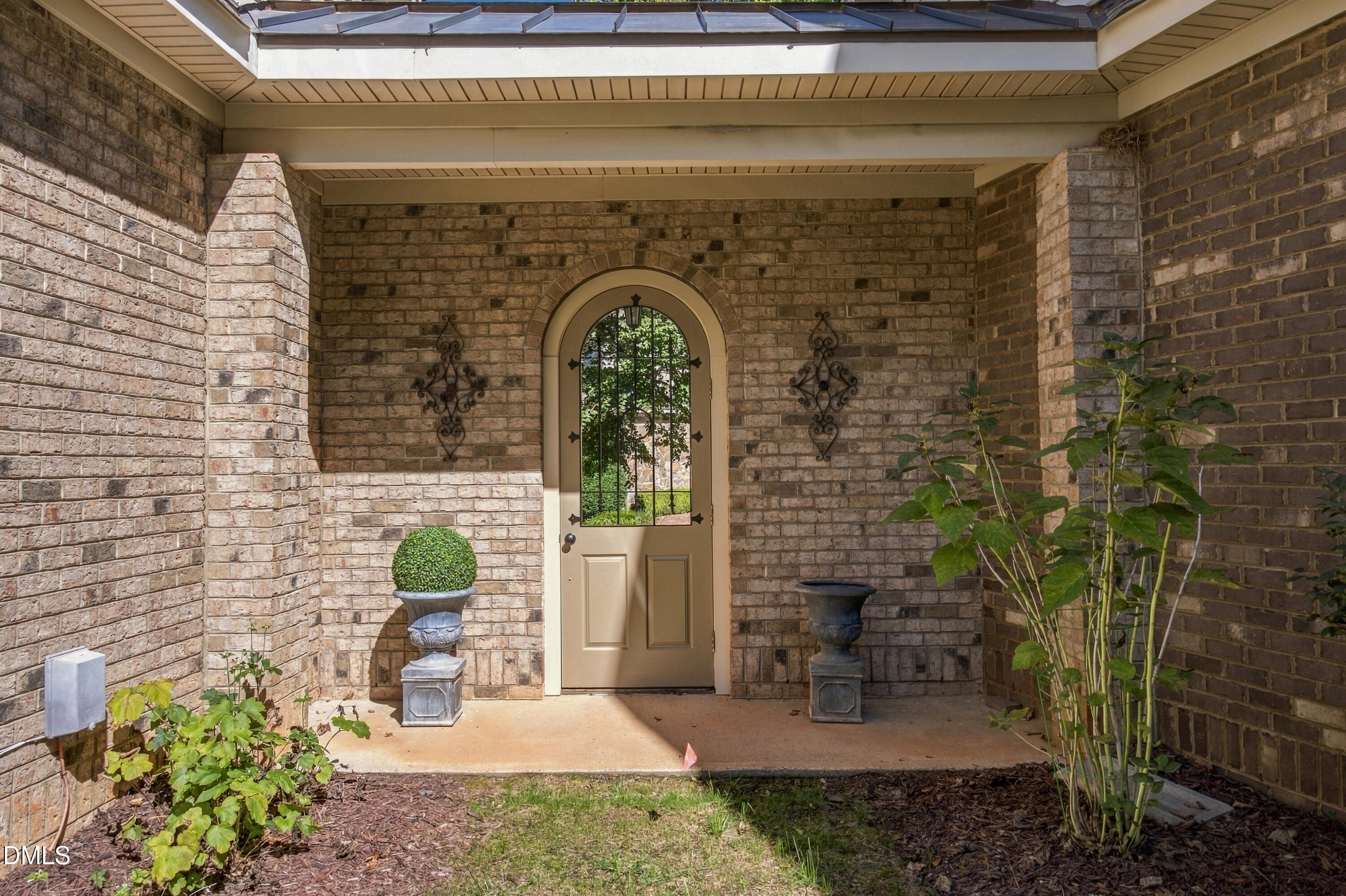 main property photo 50