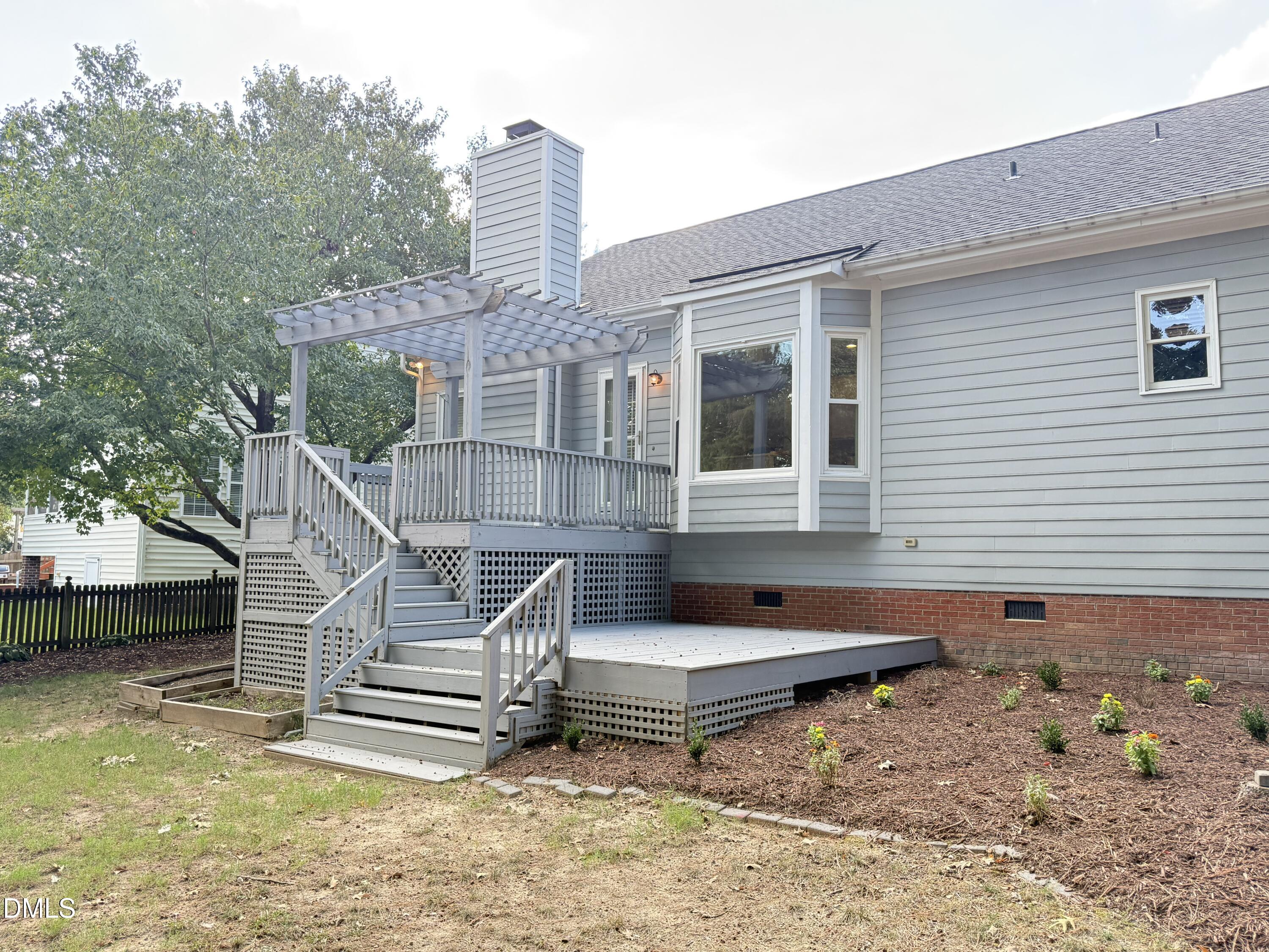 main property photo 24