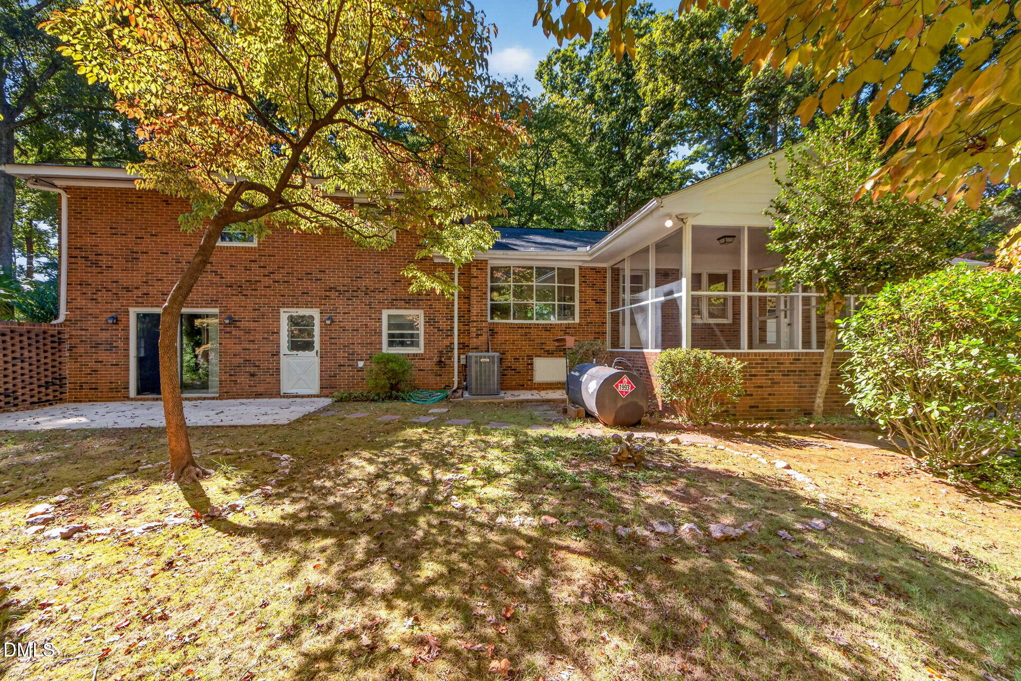 main property photo 42