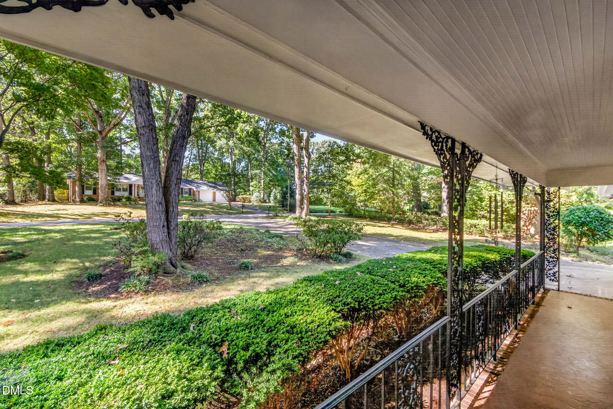 main property photo 7