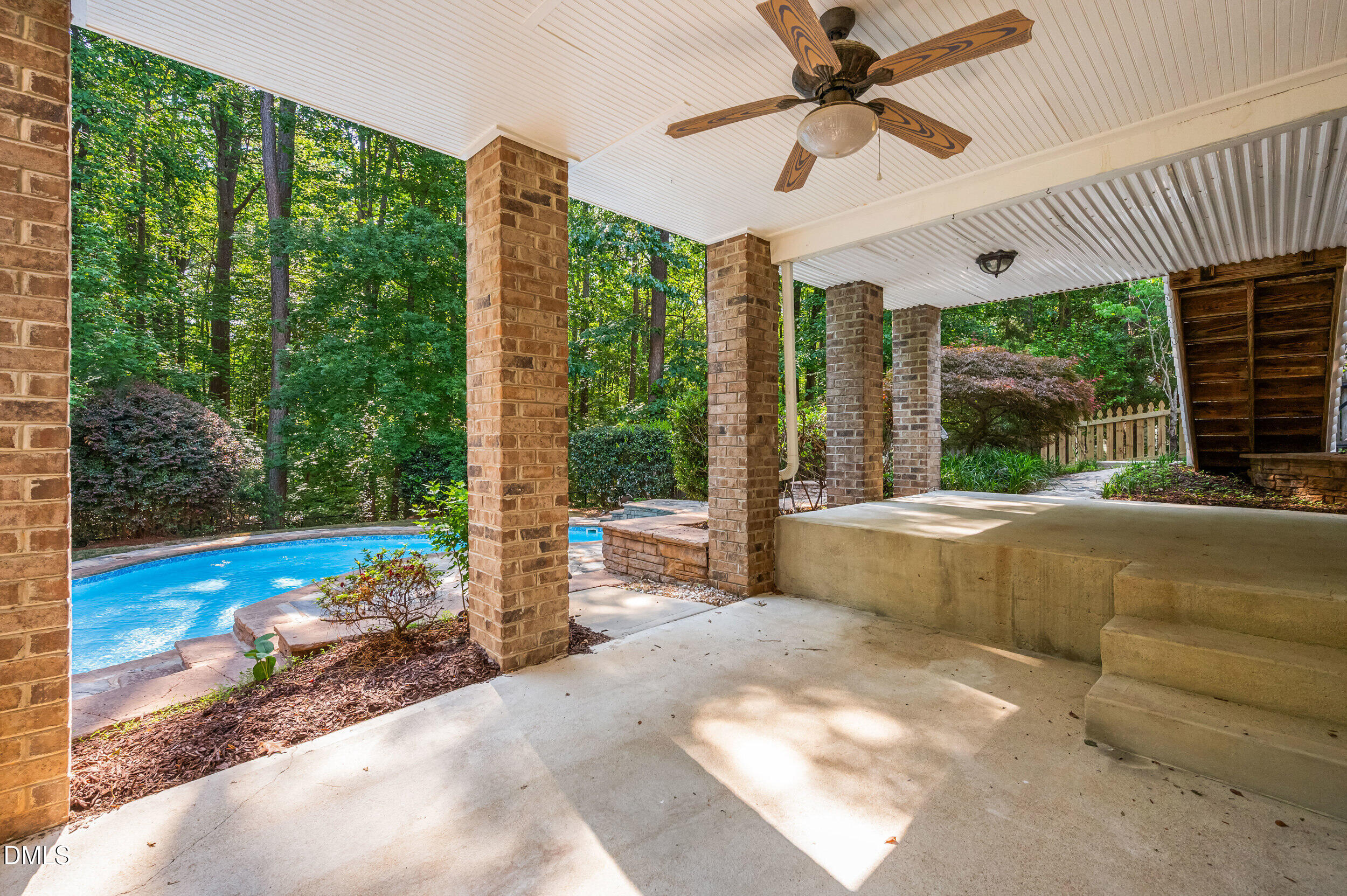 main property photo 48