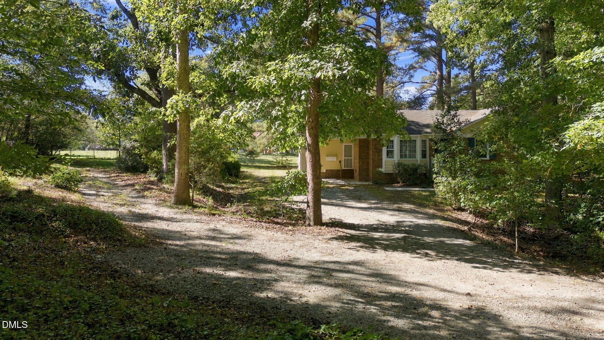 main property photo 33