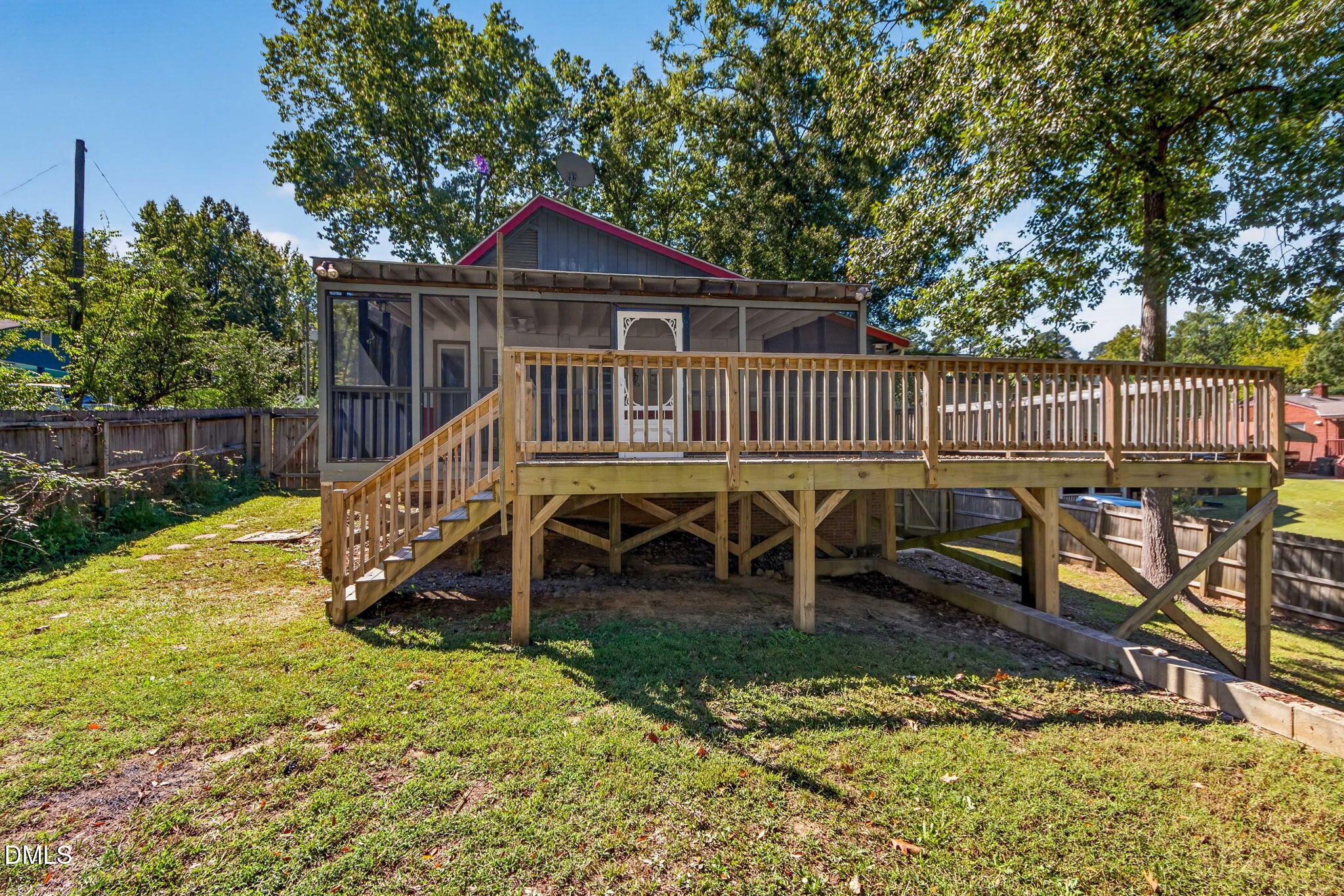 main property photo 38