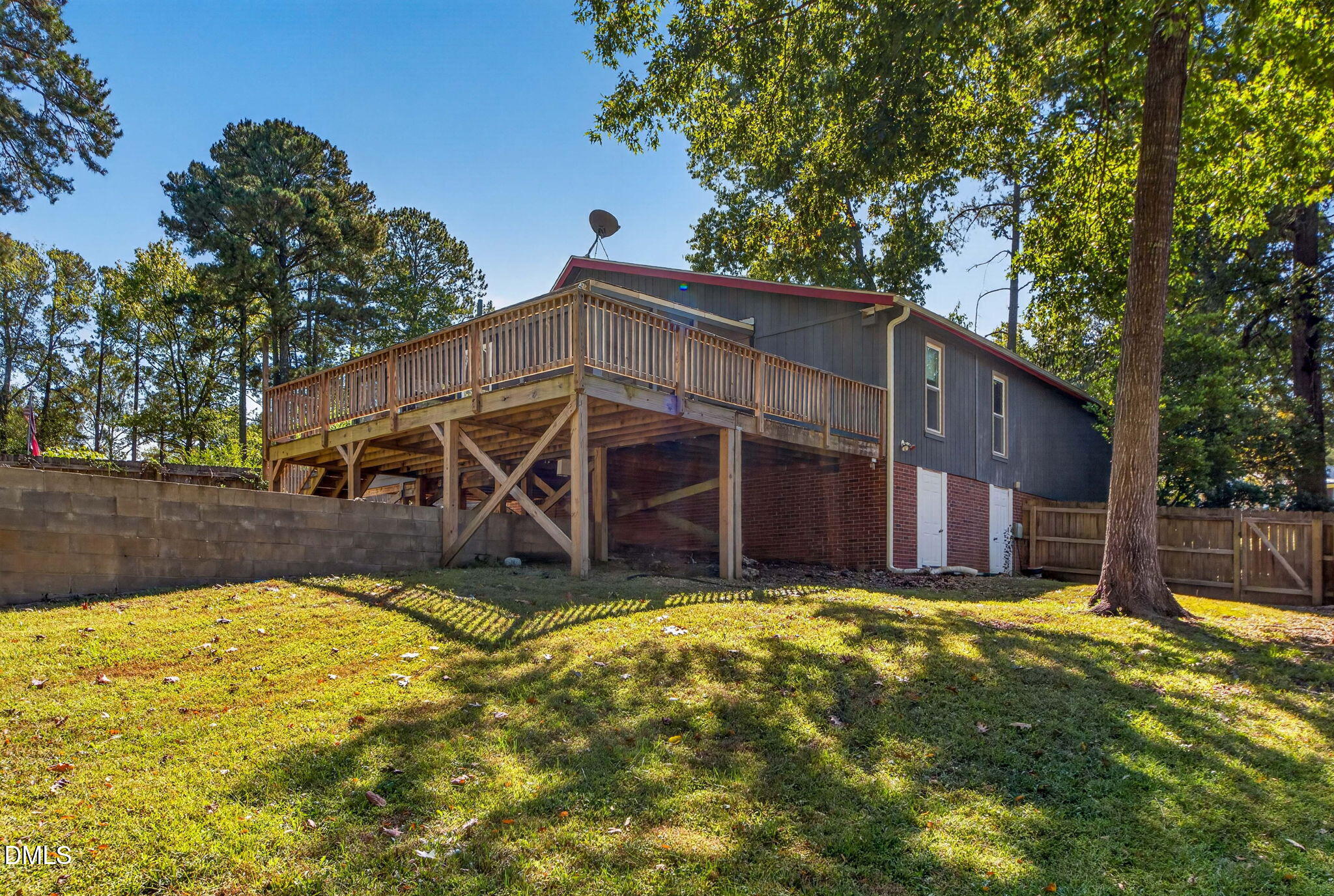 main property photo 42