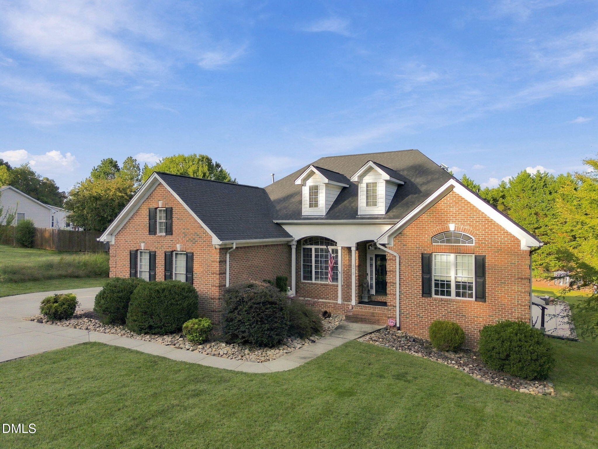 main property photo 2