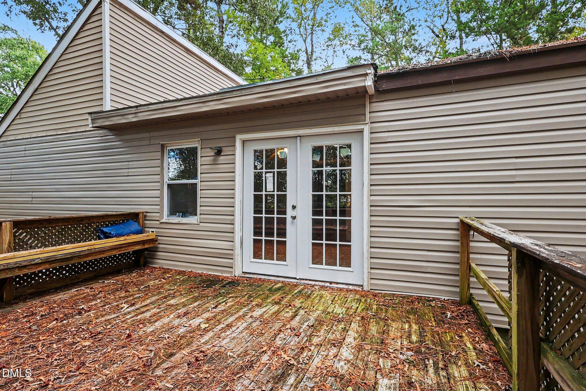 main property photo 28