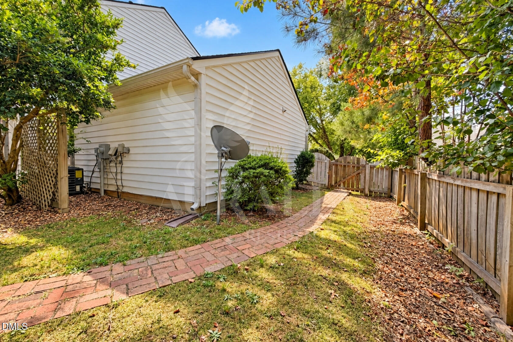 main property photo 47