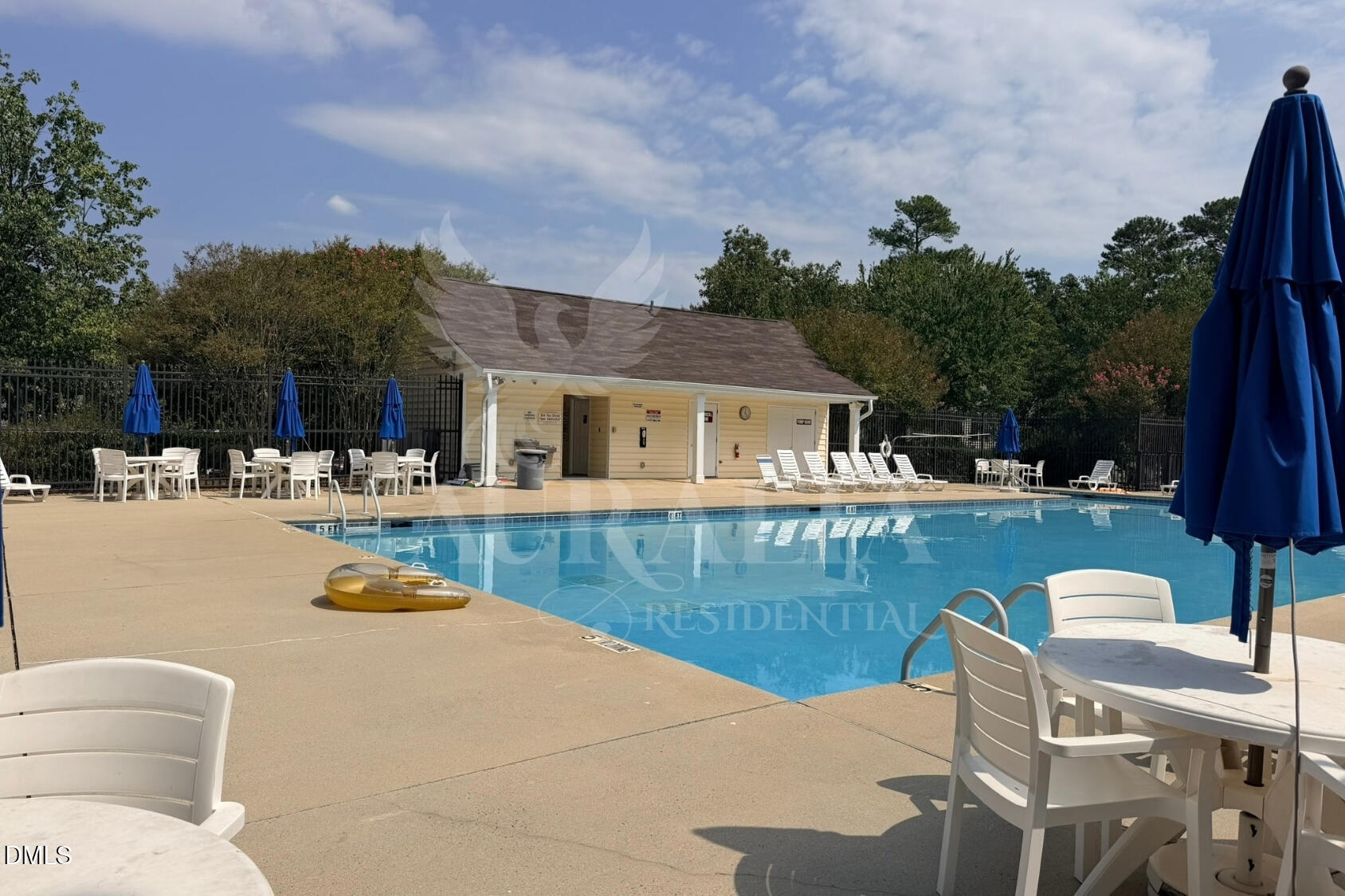 main property photo 50
