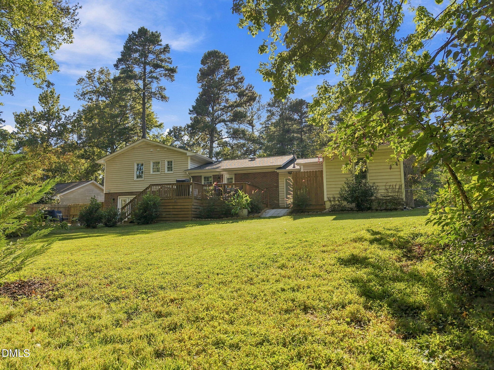 main property photo 35