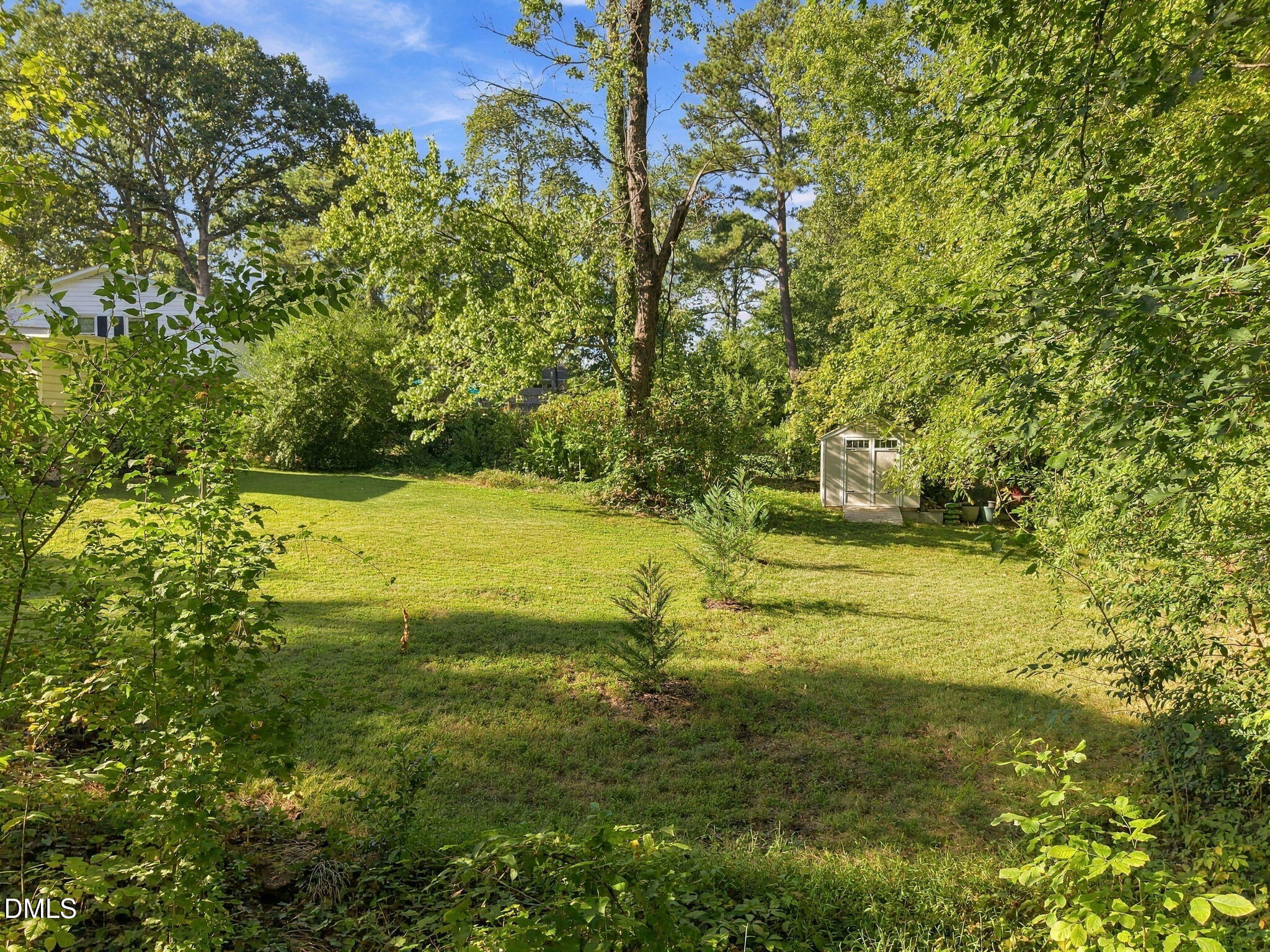 main property photo 37