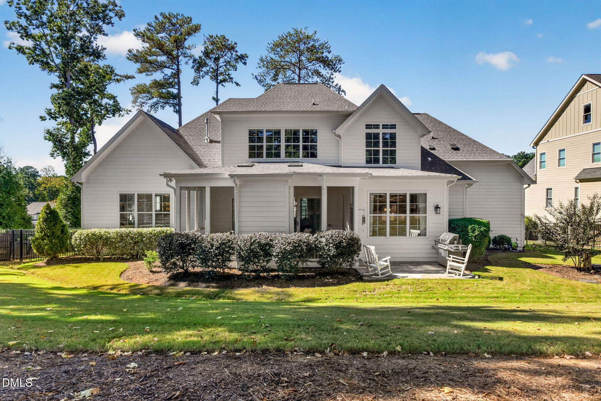 main property photo 37