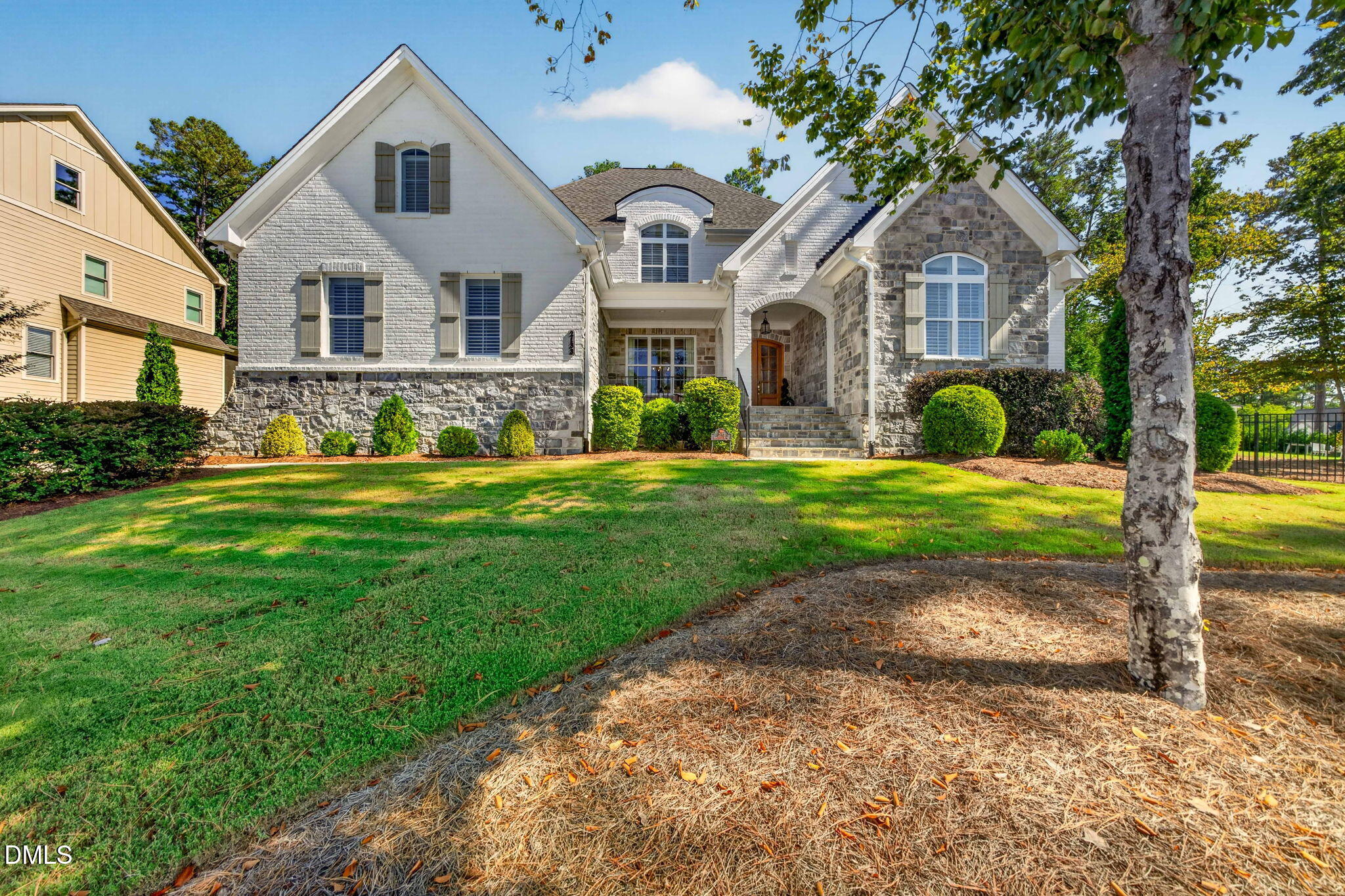 main property photo 5
