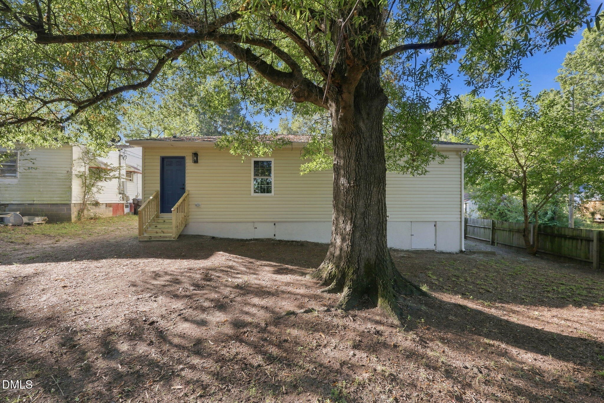 main property photo 22