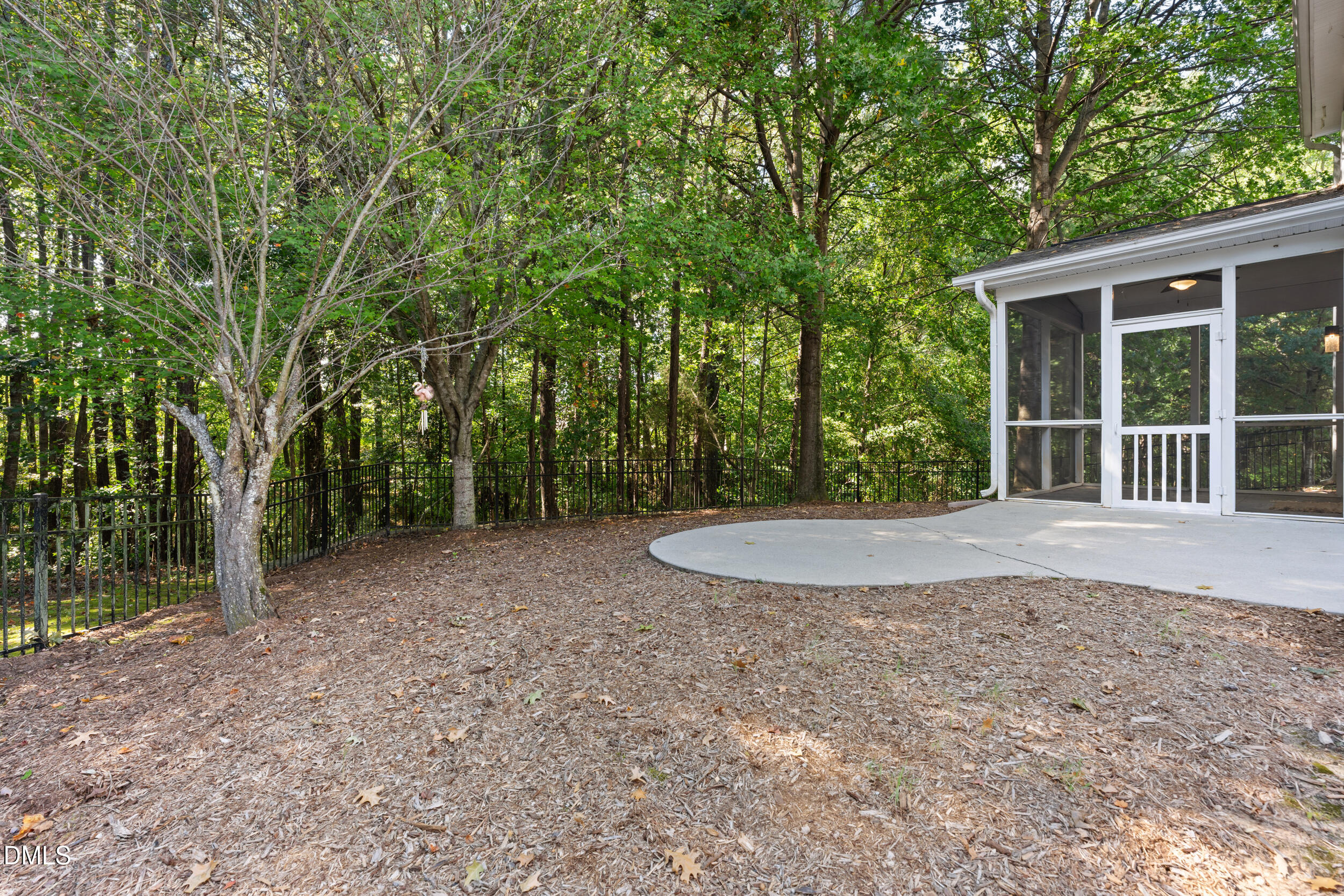 main property photo 41