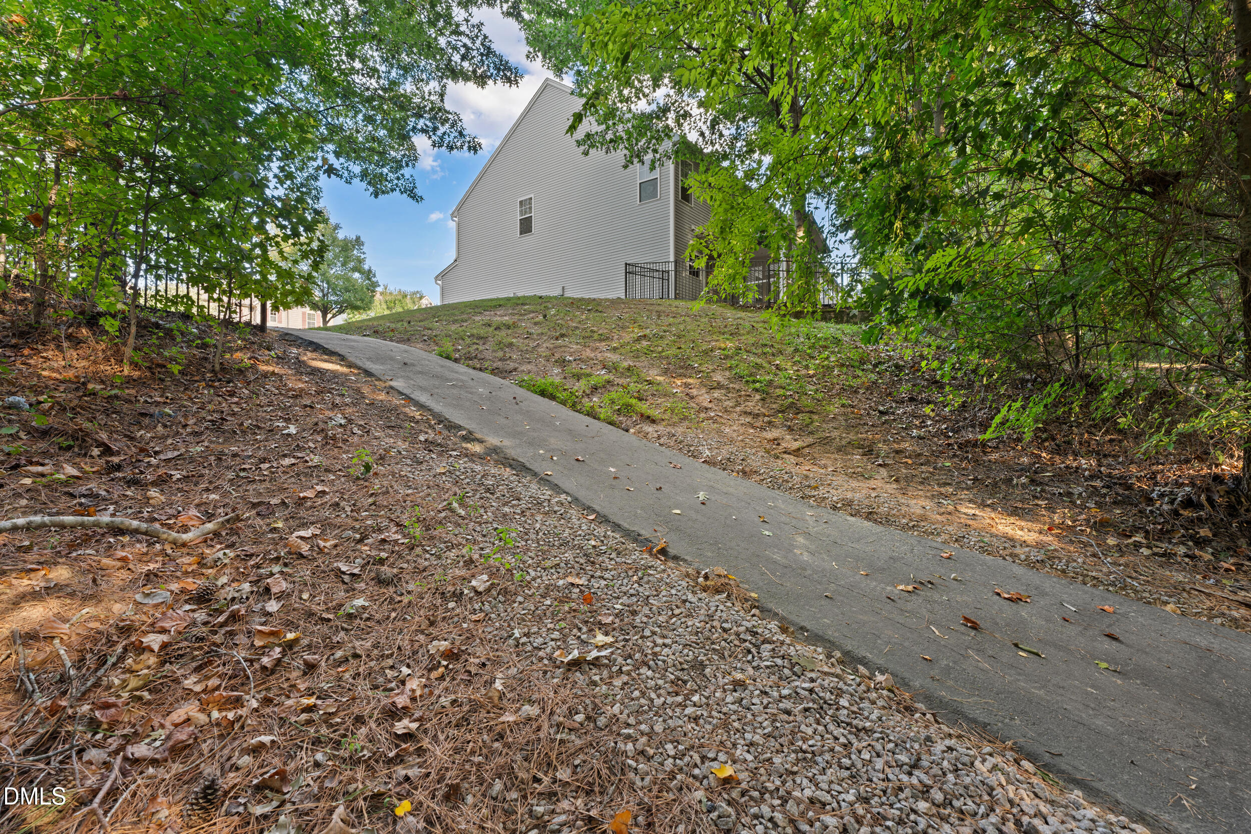 main property photo 48