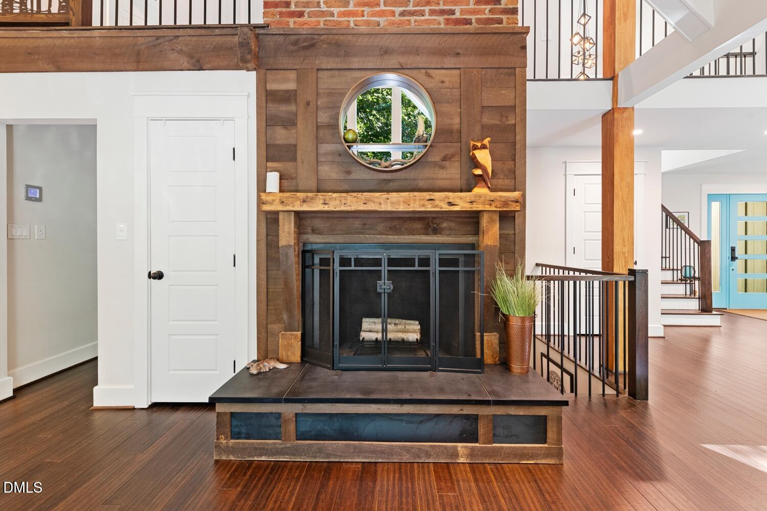 main property photo 10