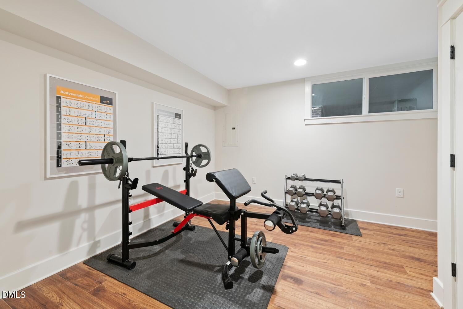 main property photo 28
