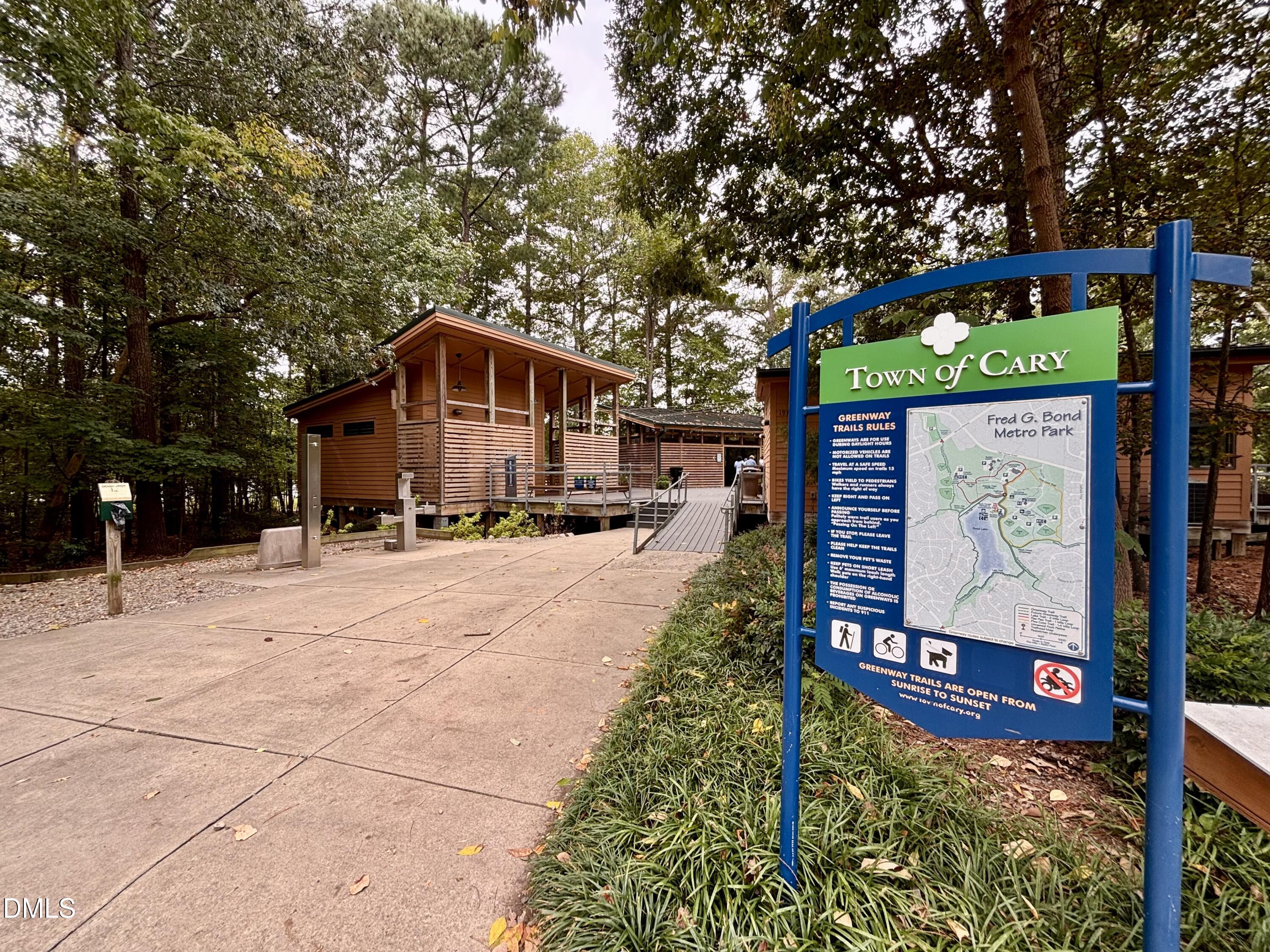 main property photo 50