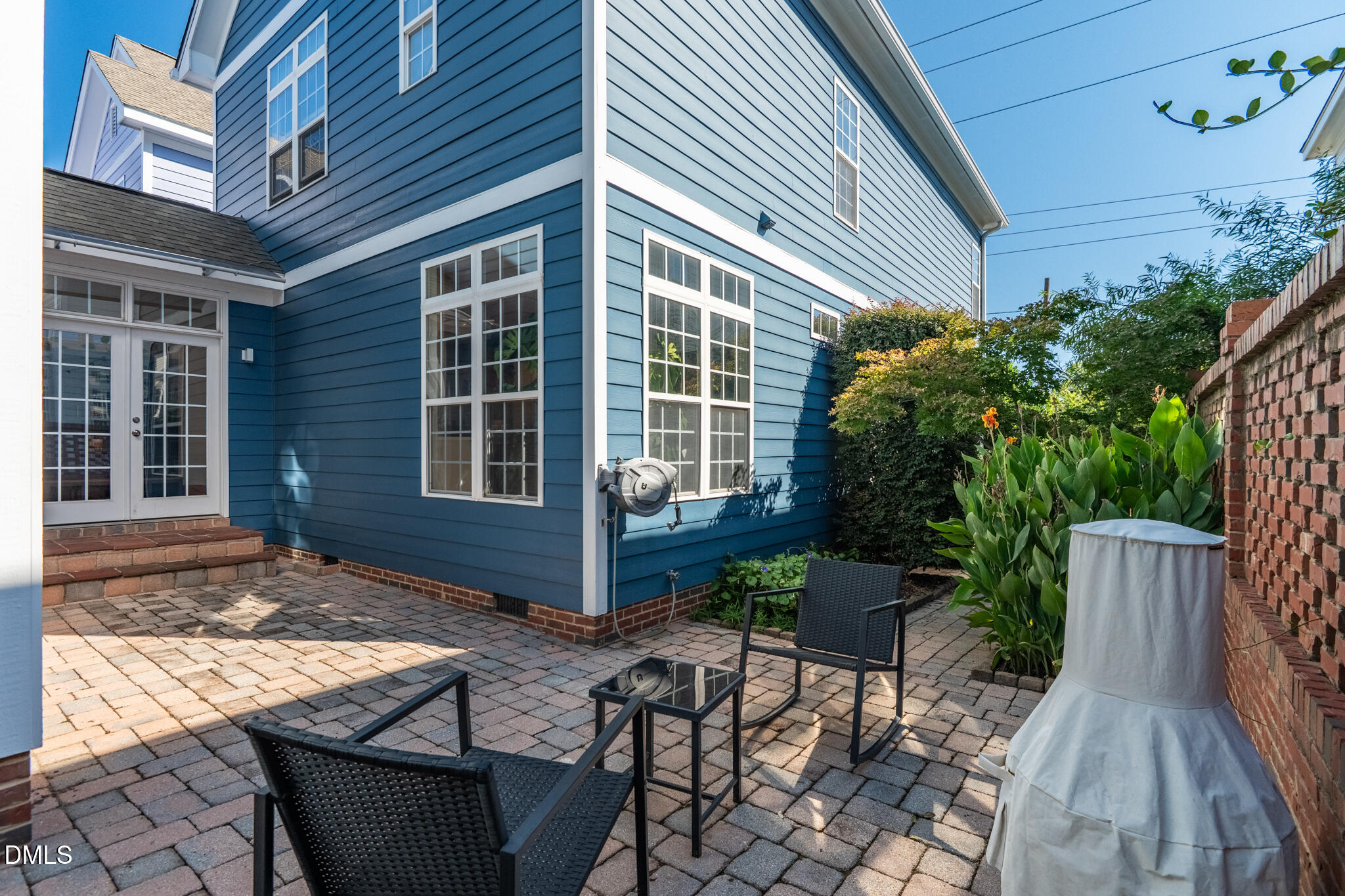 main property photo 33