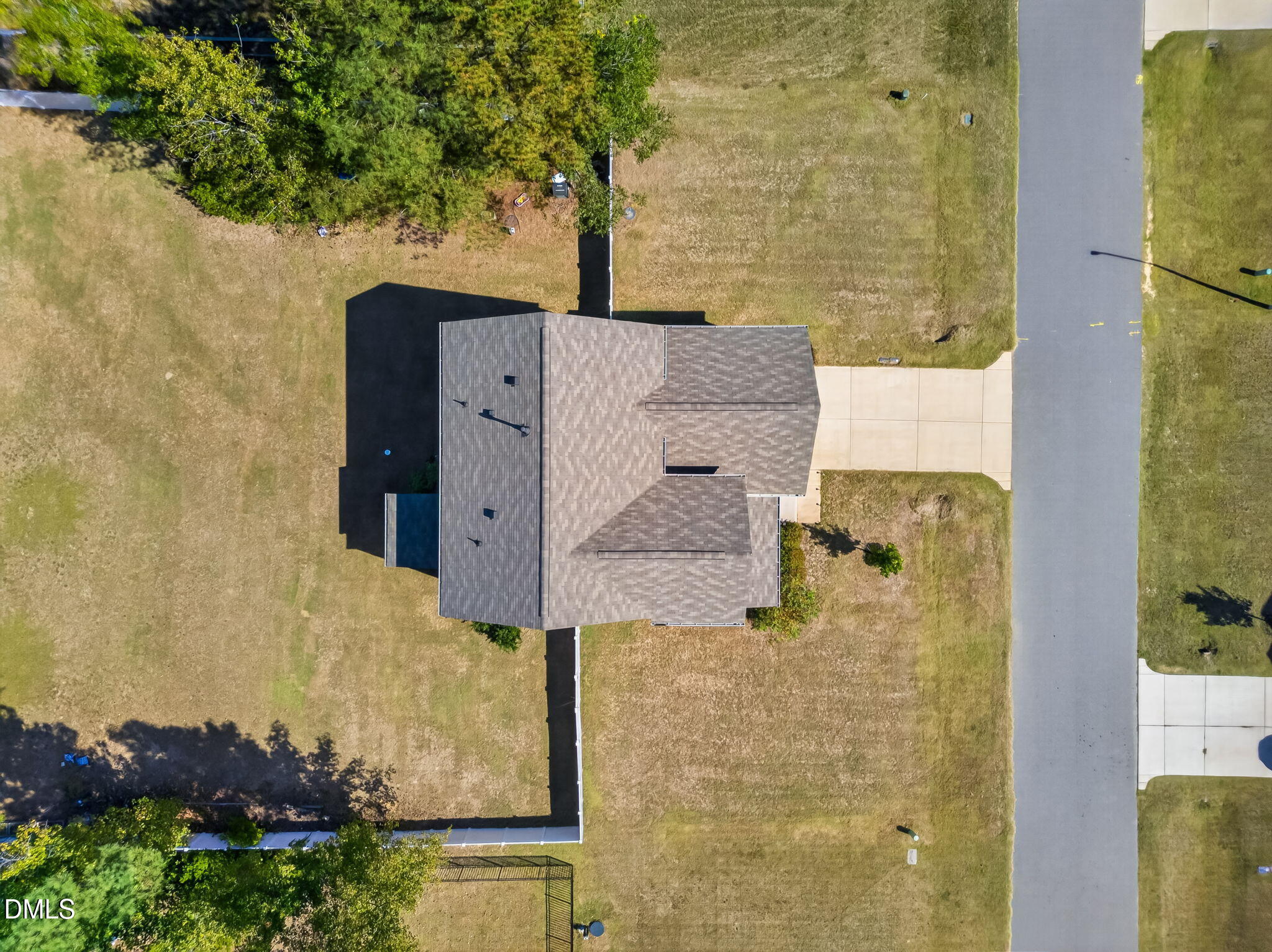 main property photo 50