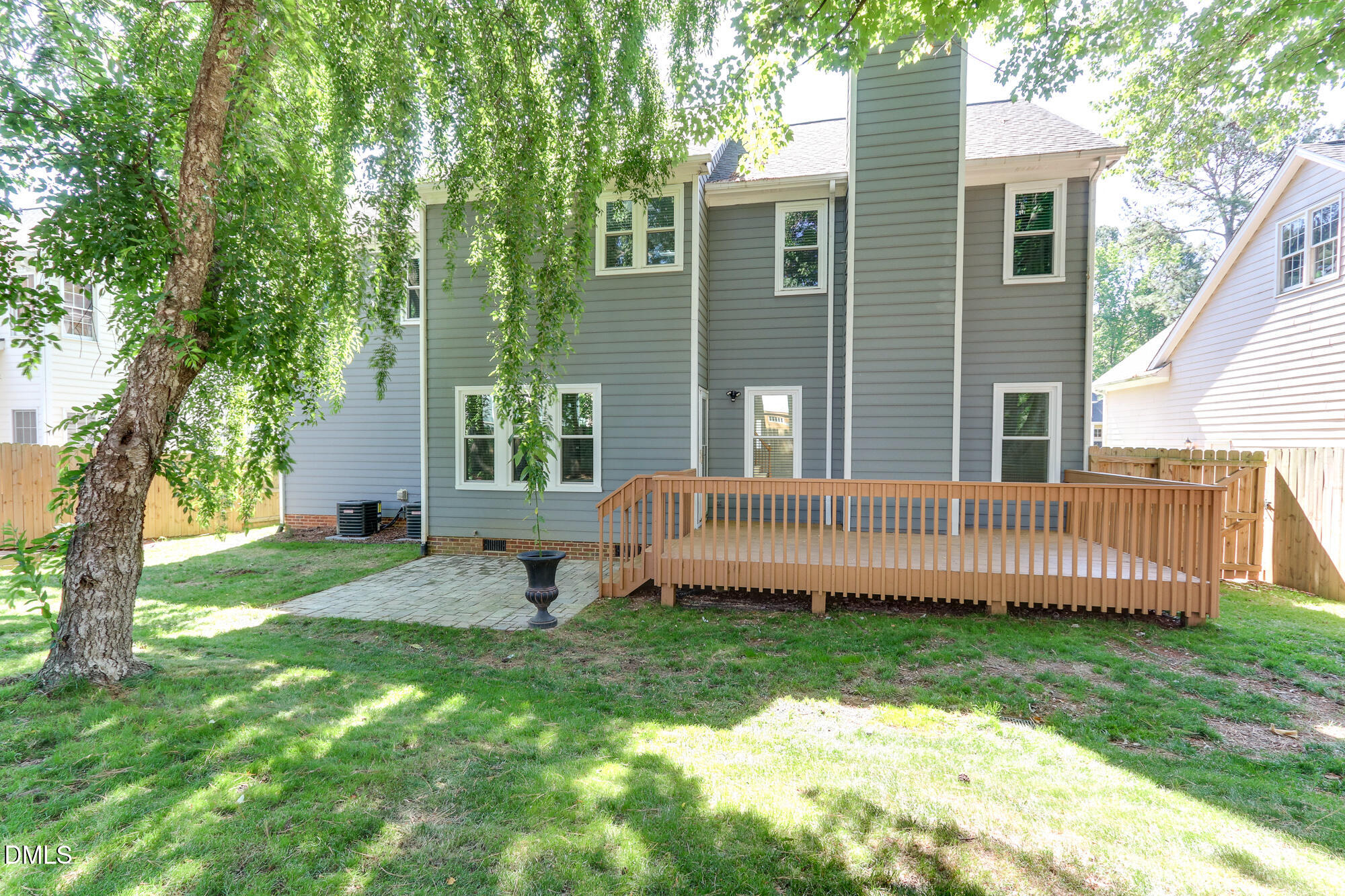 main property photo 29
