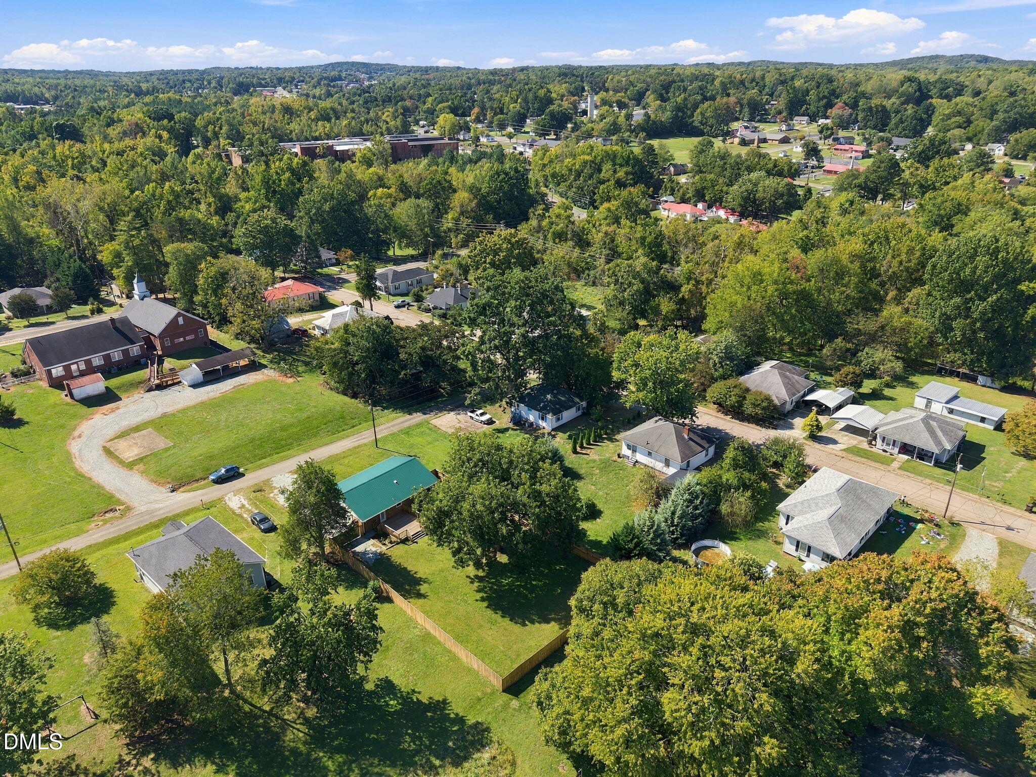 main property photo 40