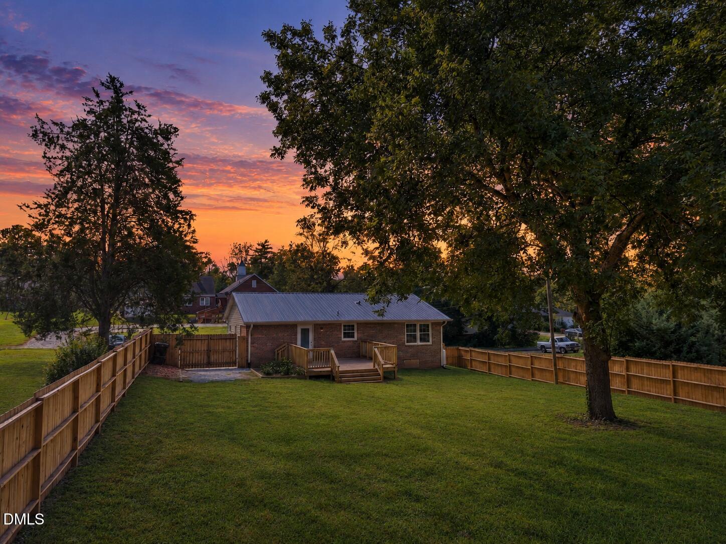 main property photo 43