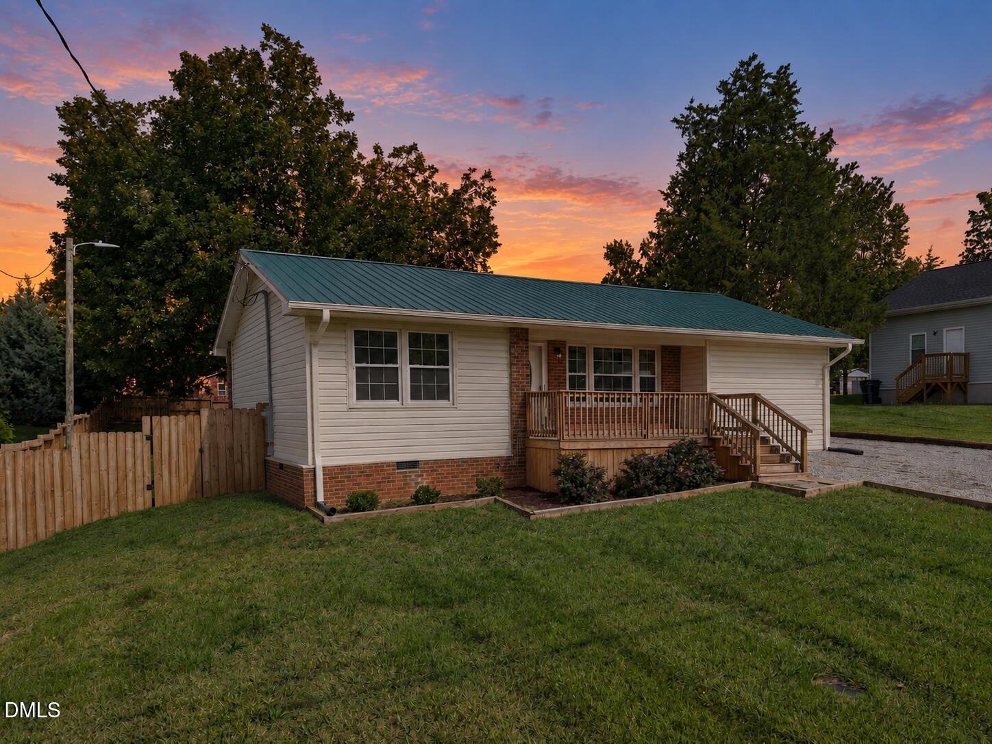main property photo 44
