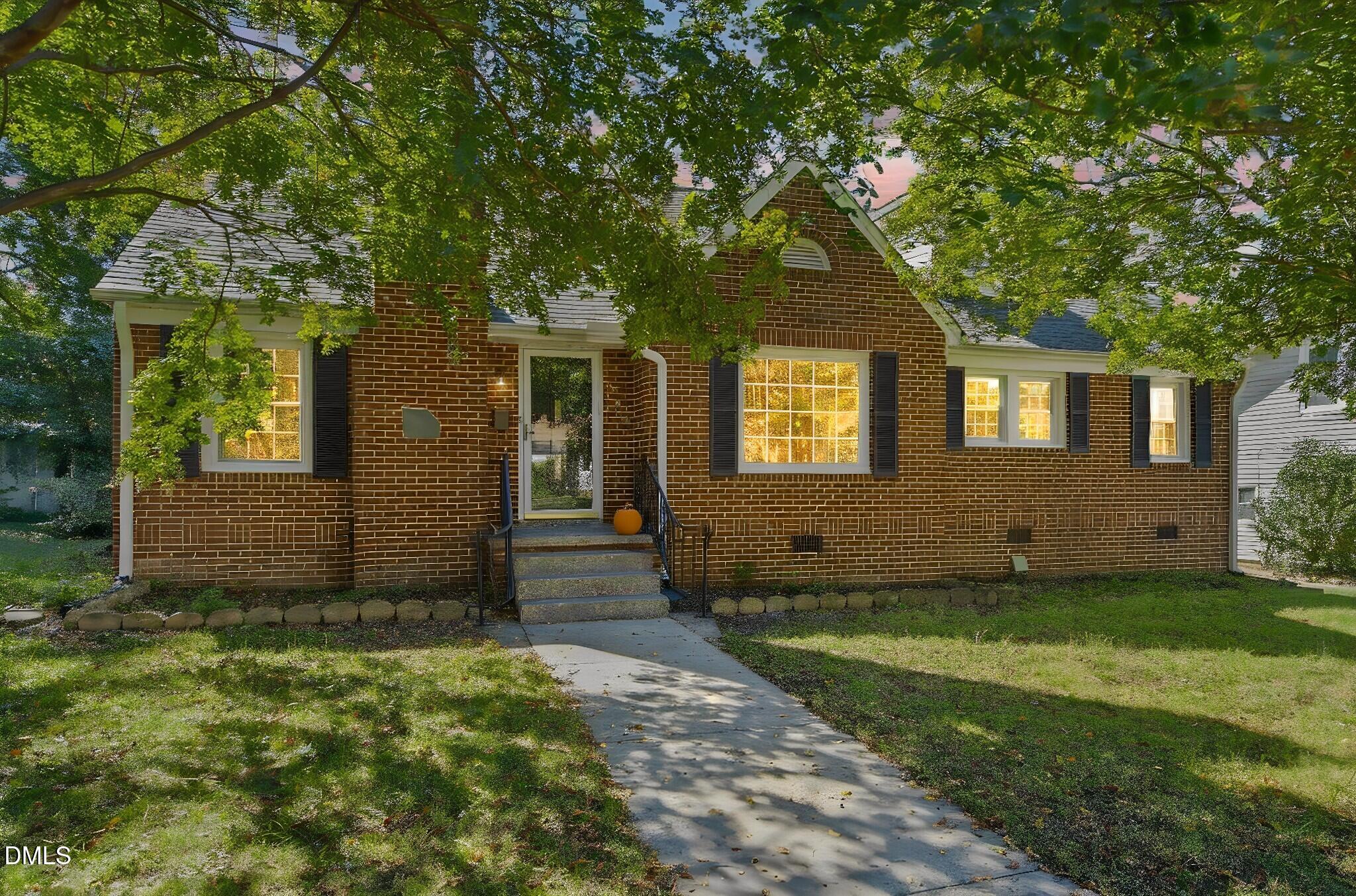 main property photo 0